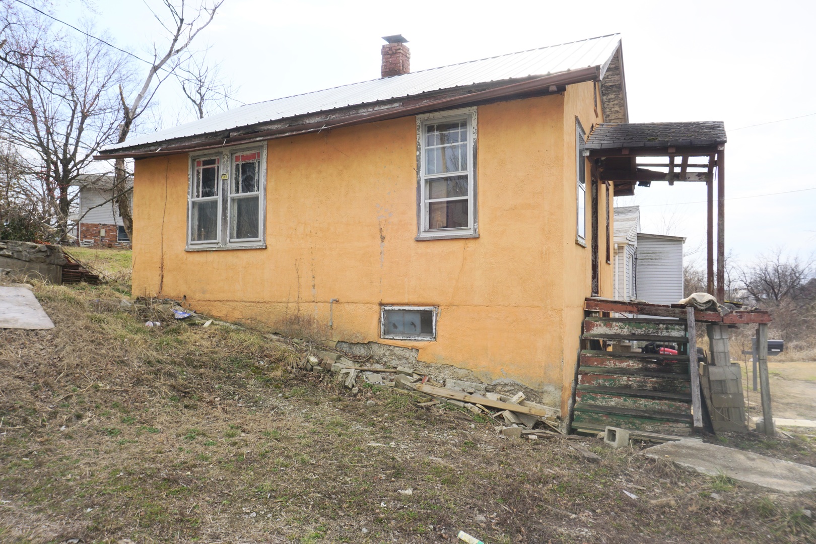 6 Knapp Court, Chester, IL 62233