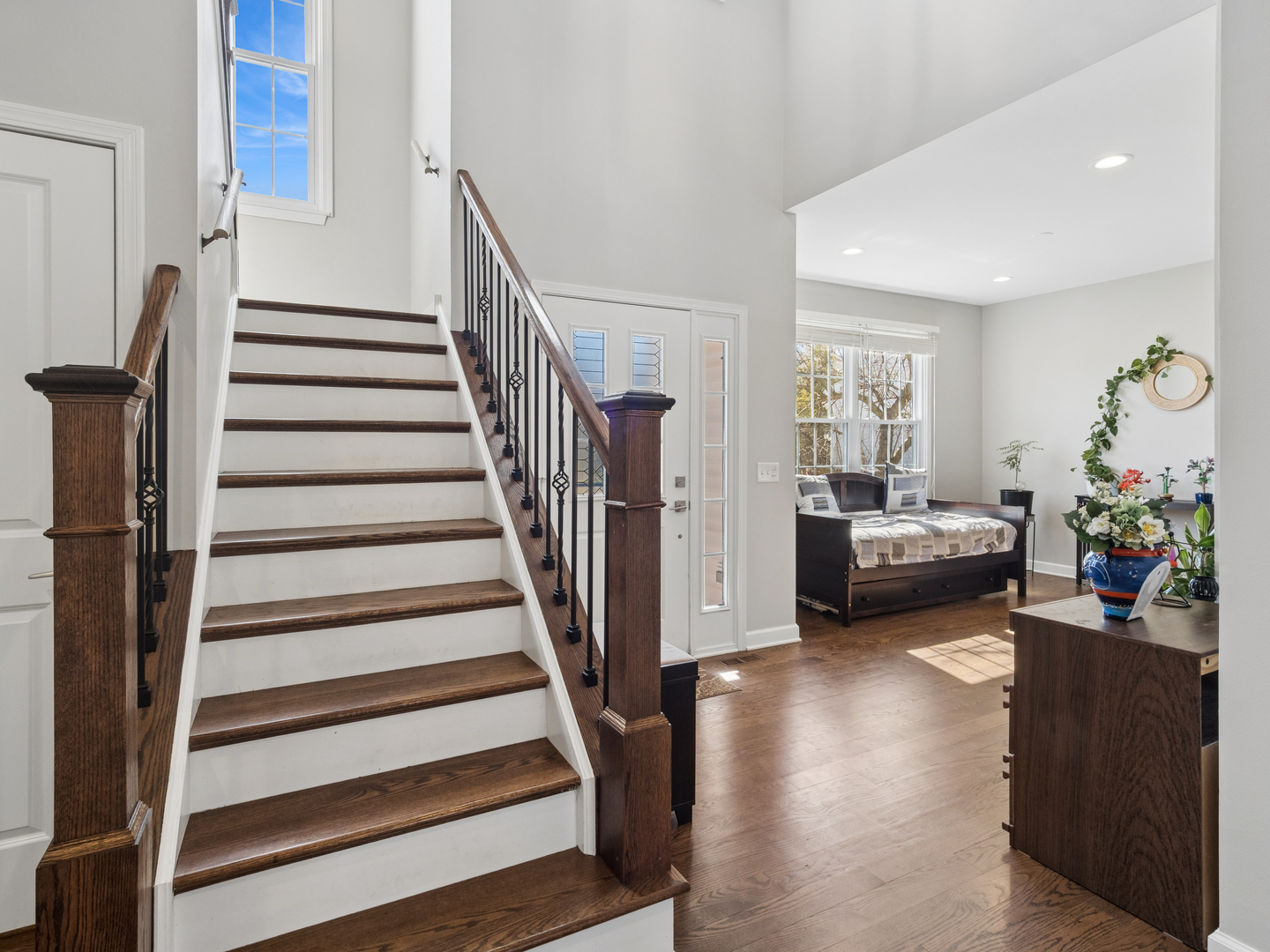 622 Oxford Court, Lindenhurst, IL 60046