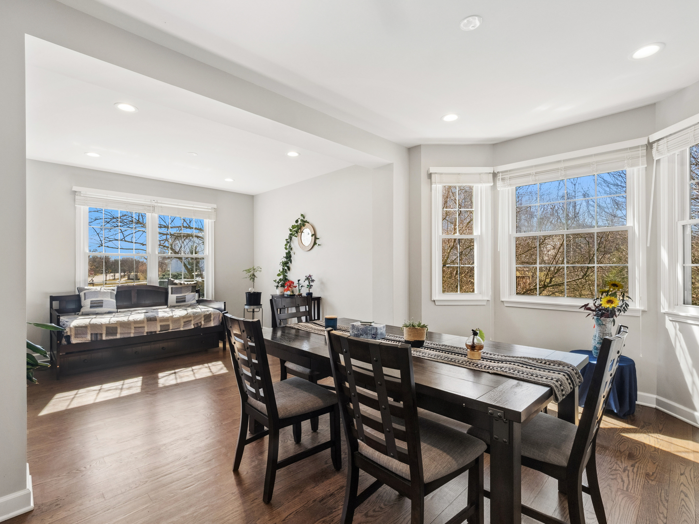 622 Oxford Court, Lindenhurst, IL 60046