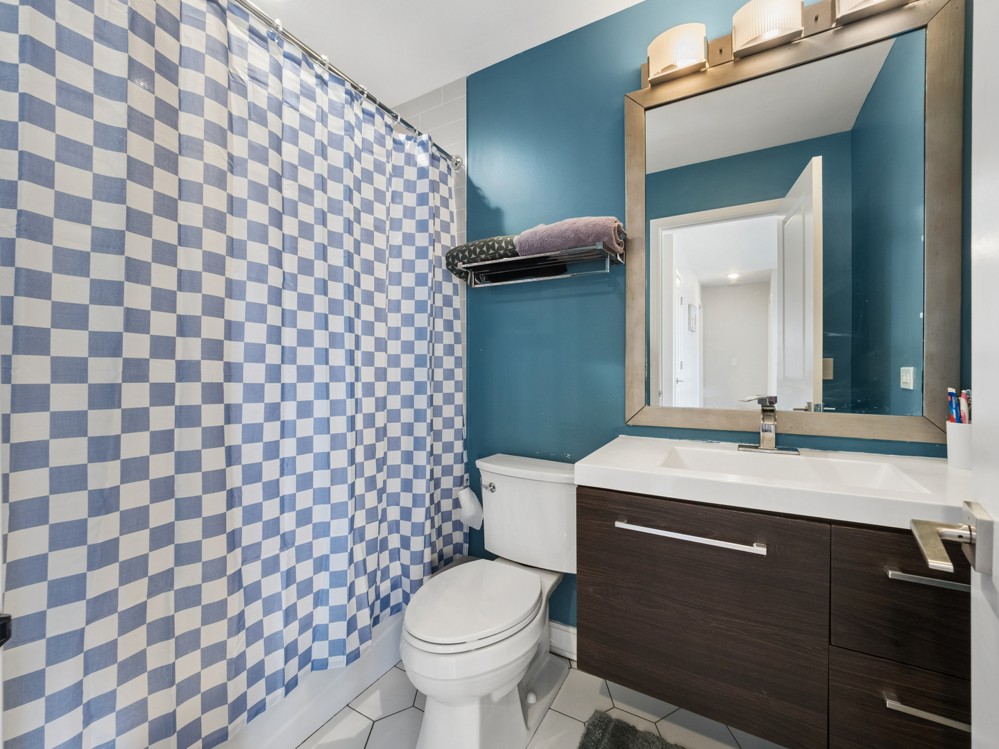 622 Oxford Court, Lindenhurst, IL 60046