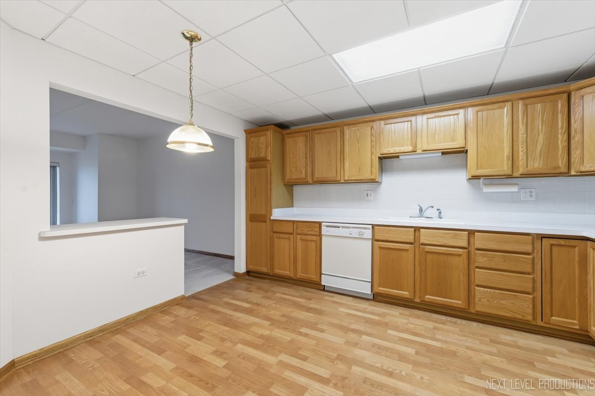 1500 S Ardmore Avenue #304, Villa Park, IL 60181