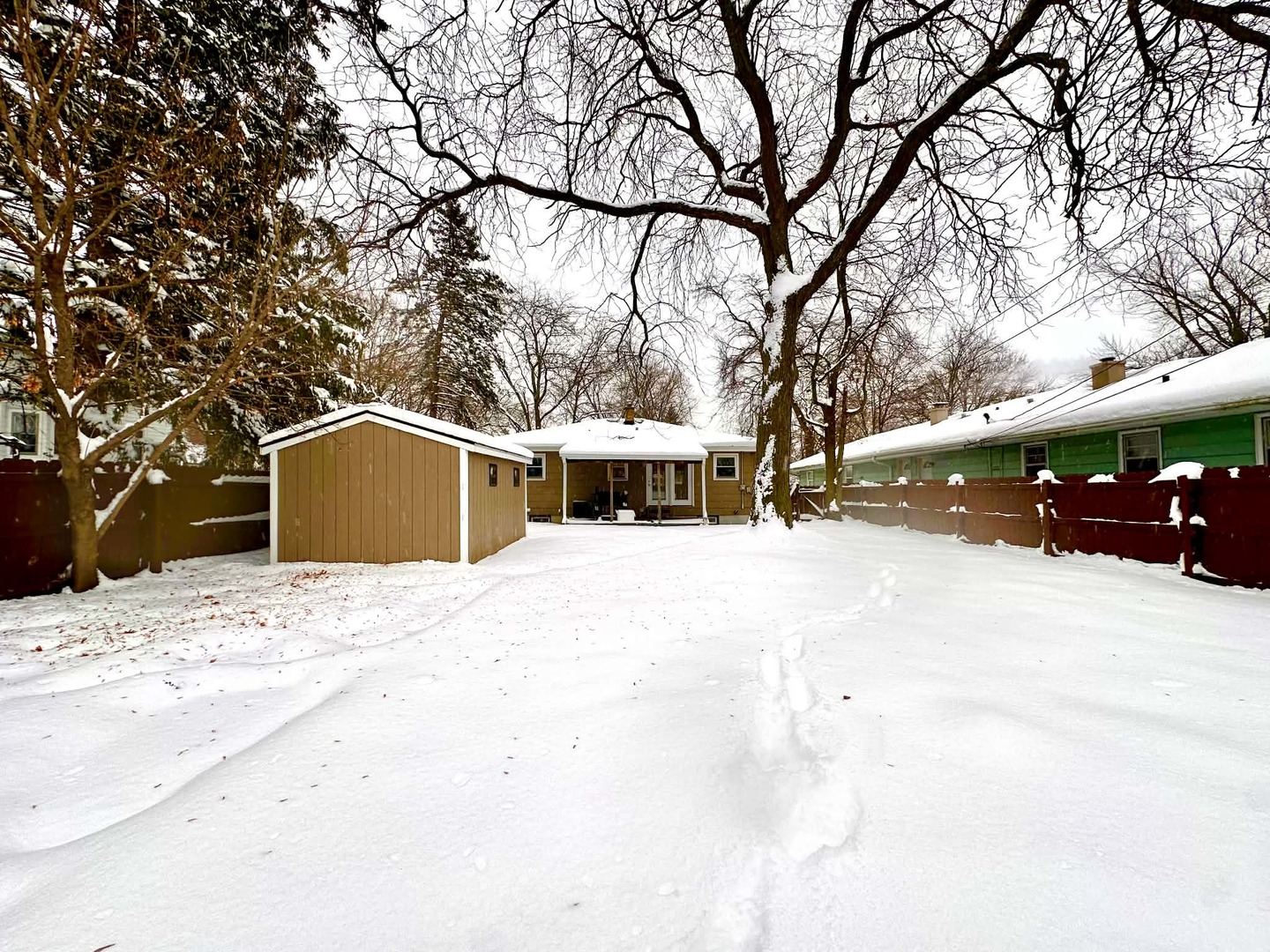 2720 Gilboa Avenue, Zion, IL 60099