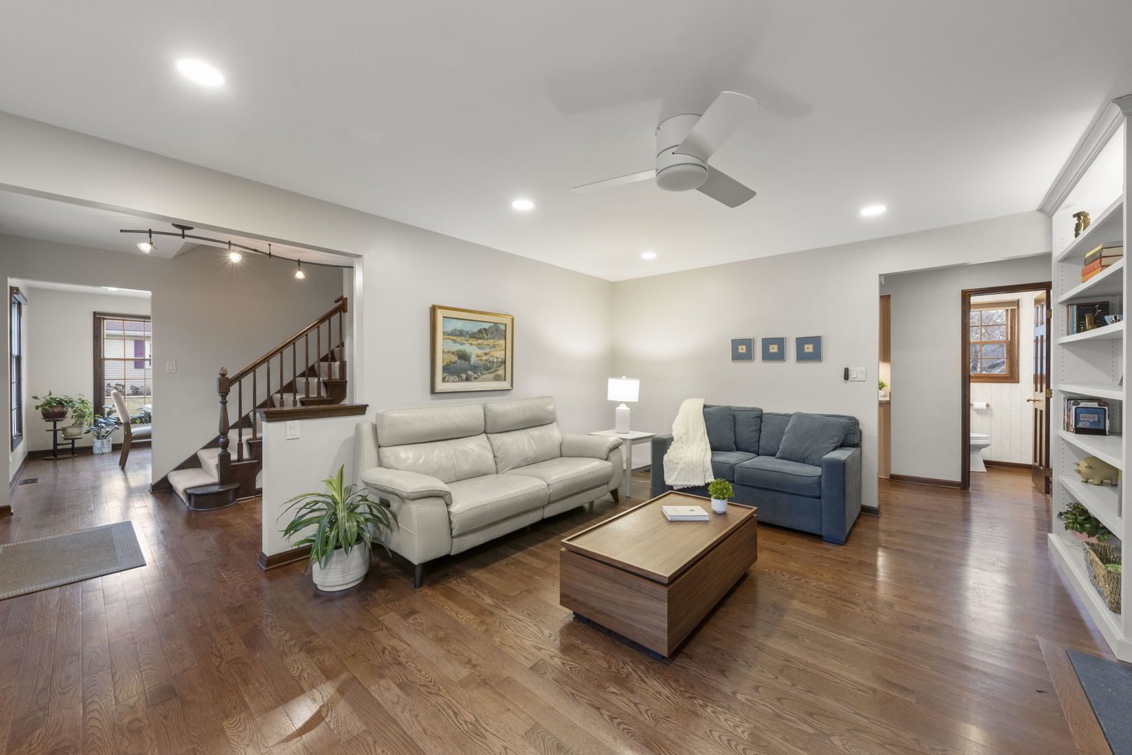 1336 Chestnut Ridge Drive, Naperville, IL 60540