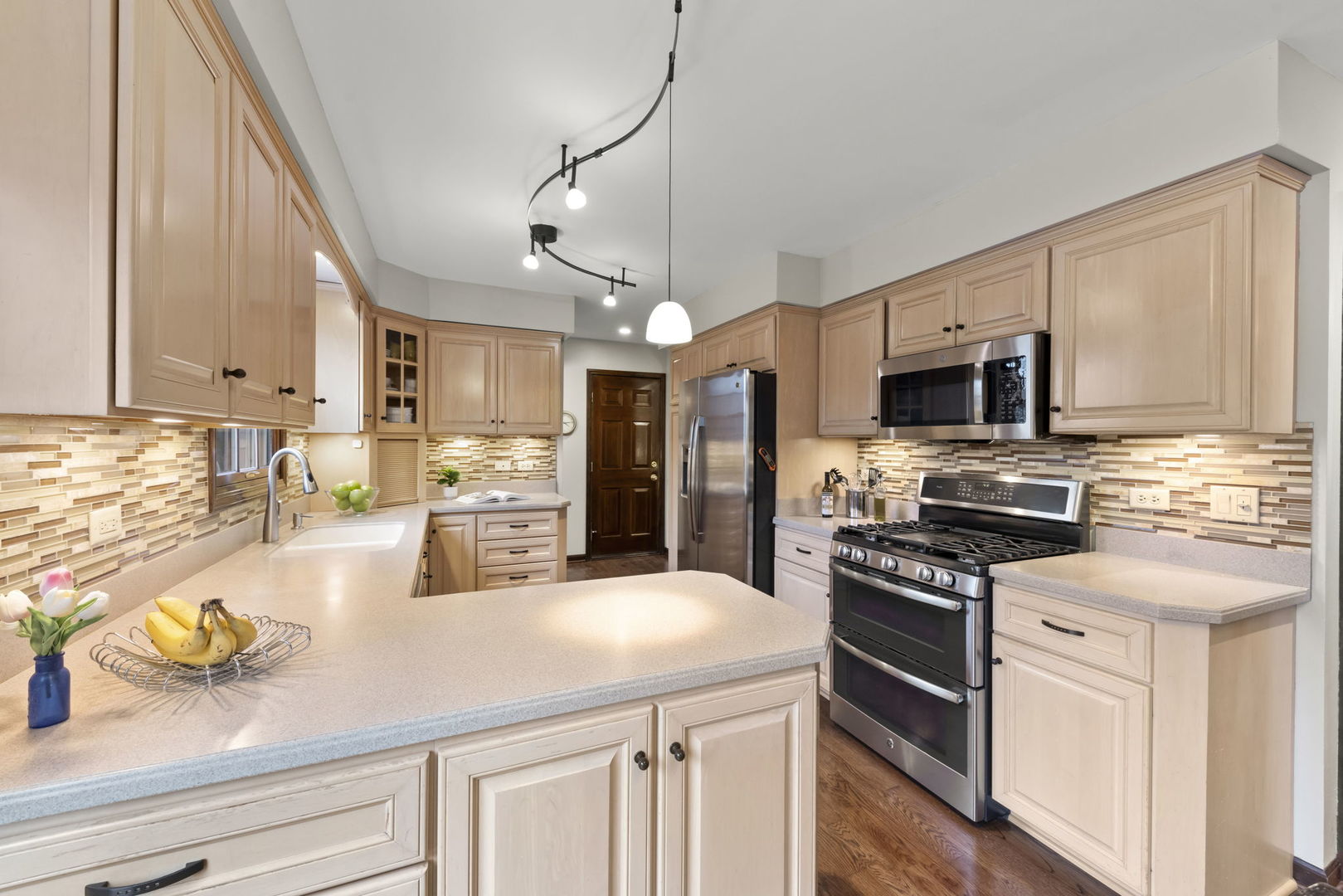 1336 Chestnut Ridge Drive, Naperville, IL 60540