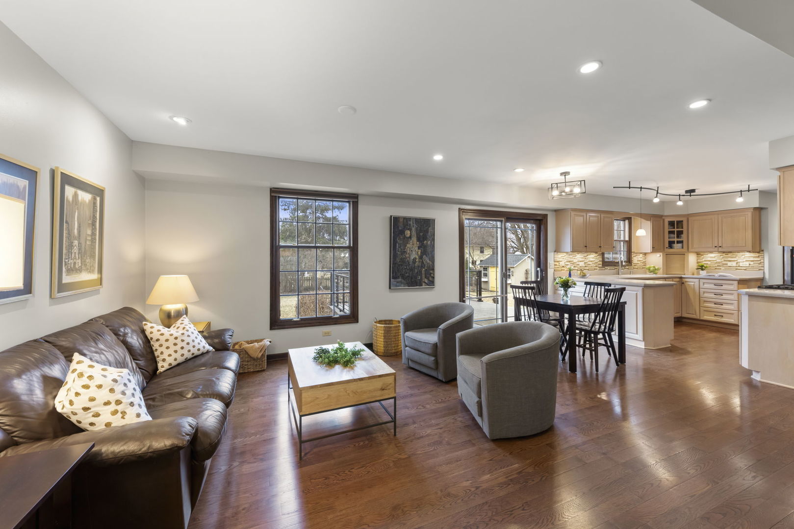 1336 Chestnut Ridge Drive, Naperville, IL 60540