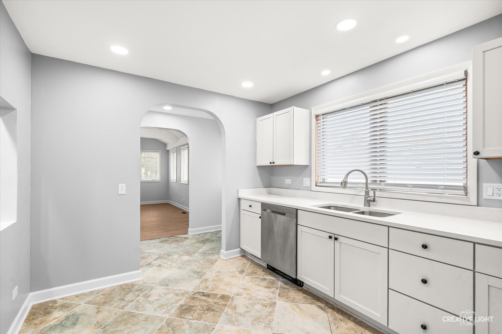 27W347 Washington Avenue, Winfield, IL 60190