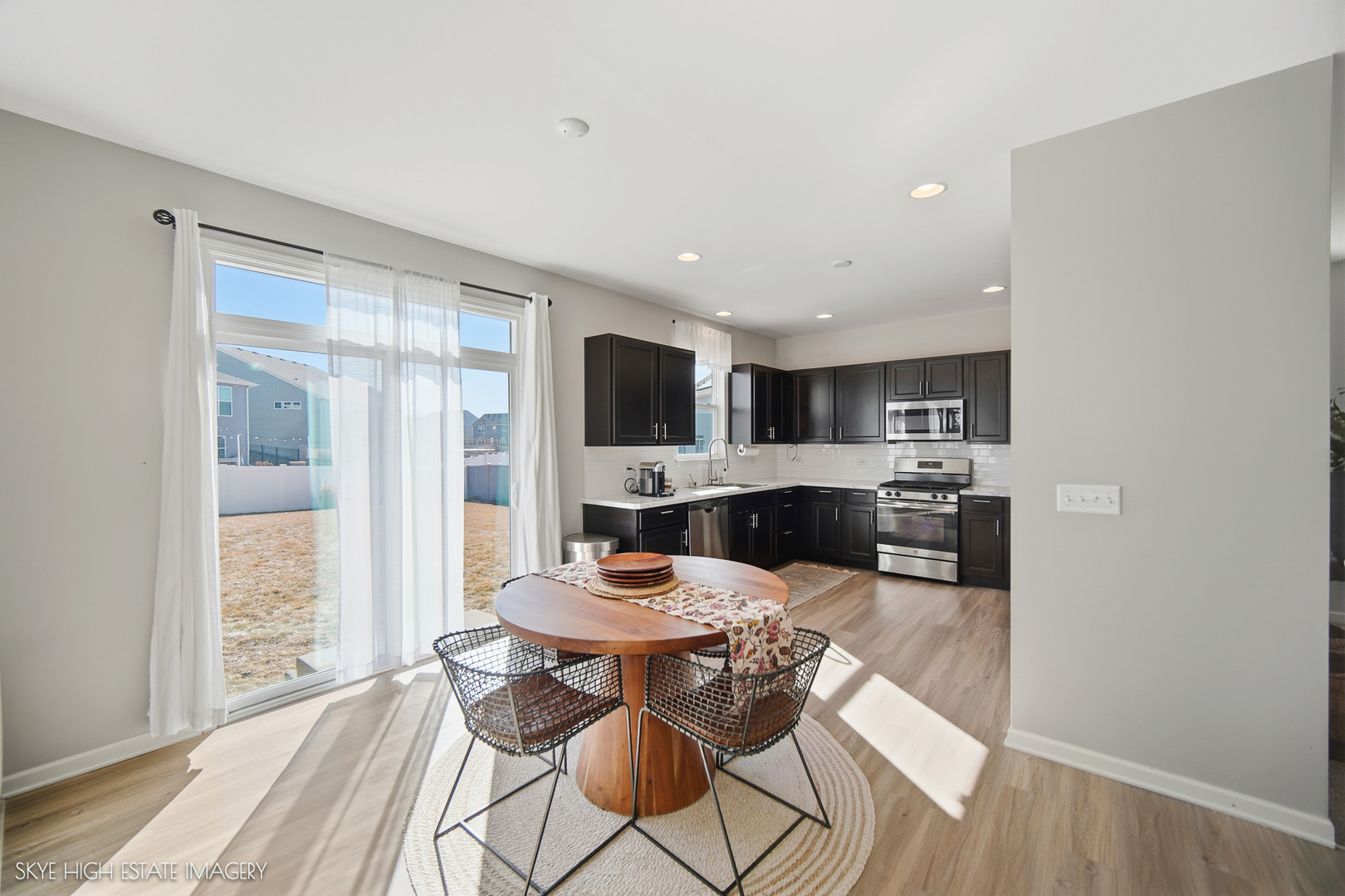 1816 Wellington Drive, Joliet, IL 60431