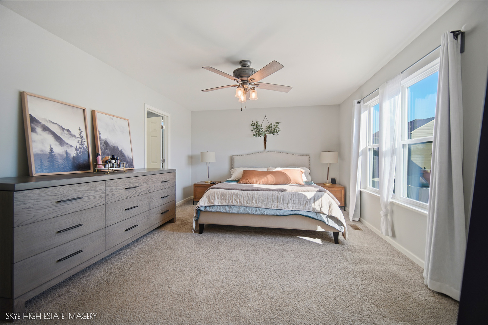 1816 Wellington Drive, Joliet, IL 60431