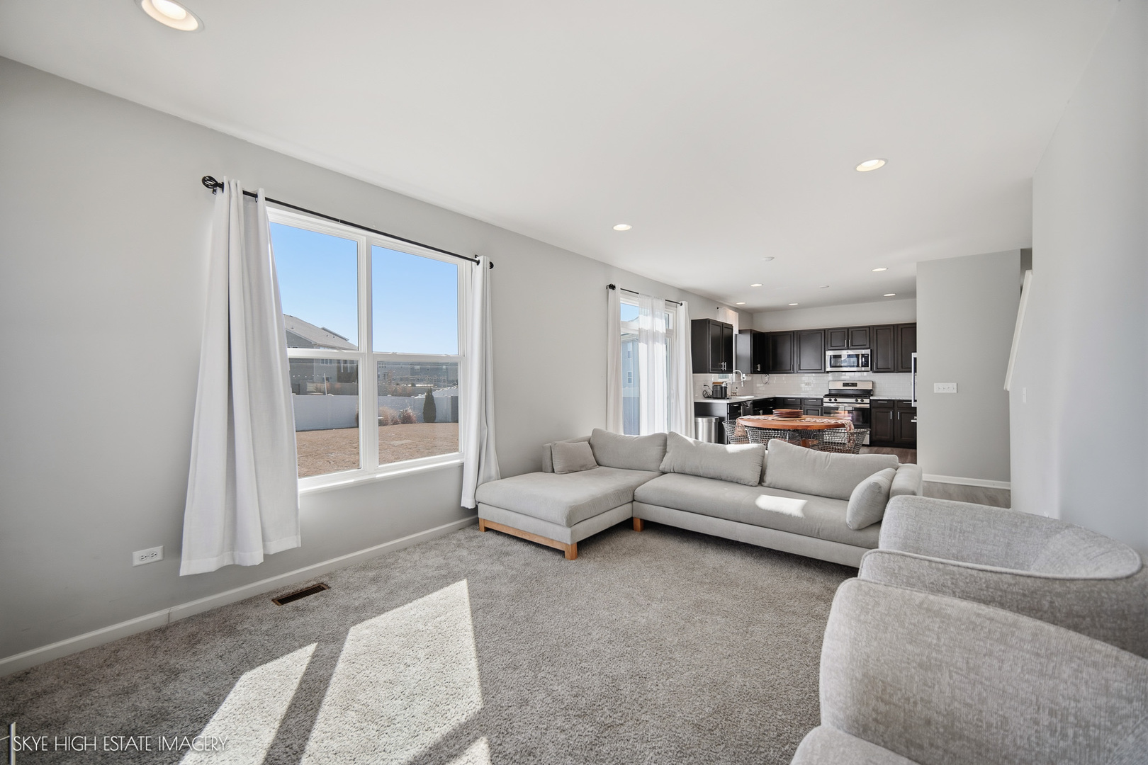 1816 Wellington Drive, Joliet, IL 60431