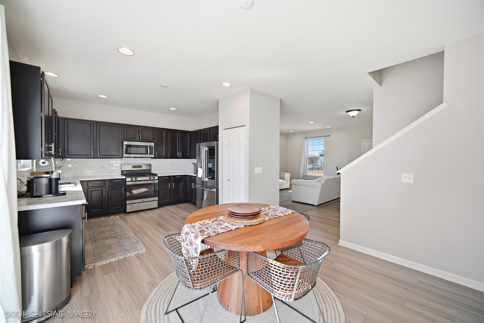 1816 Wellington Drive, Joliet, IL 60431