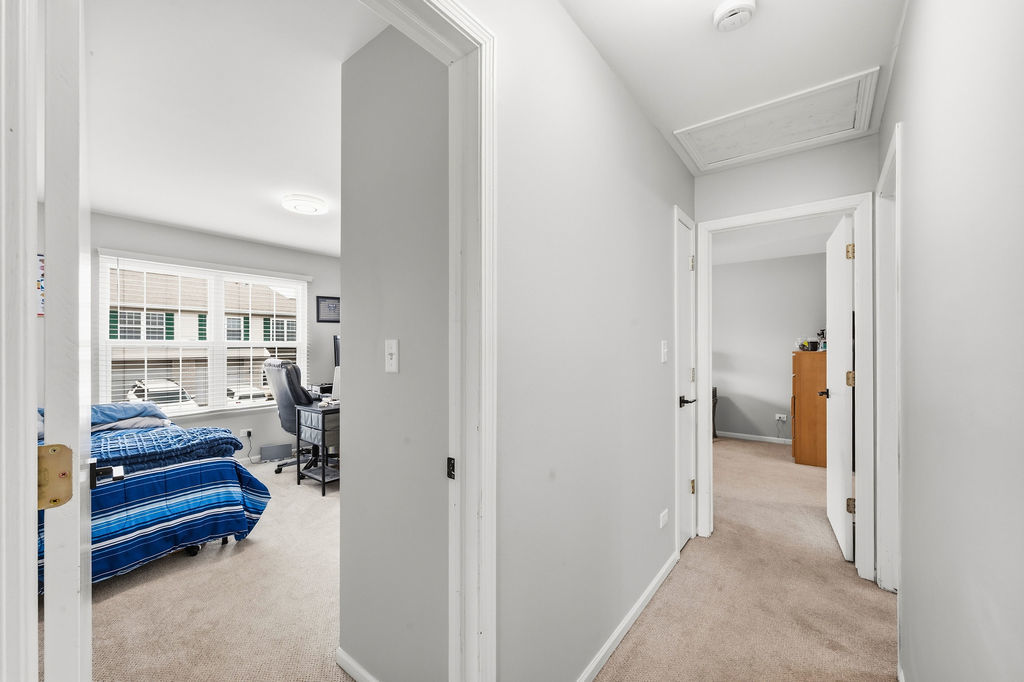 1424 Root Street, Crest Hill, IL 60403