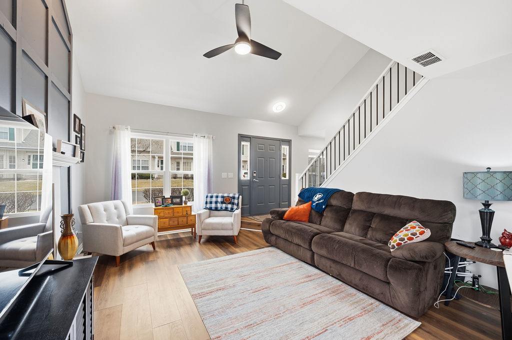 1424 Root Street, Crest Hill, IL 60403