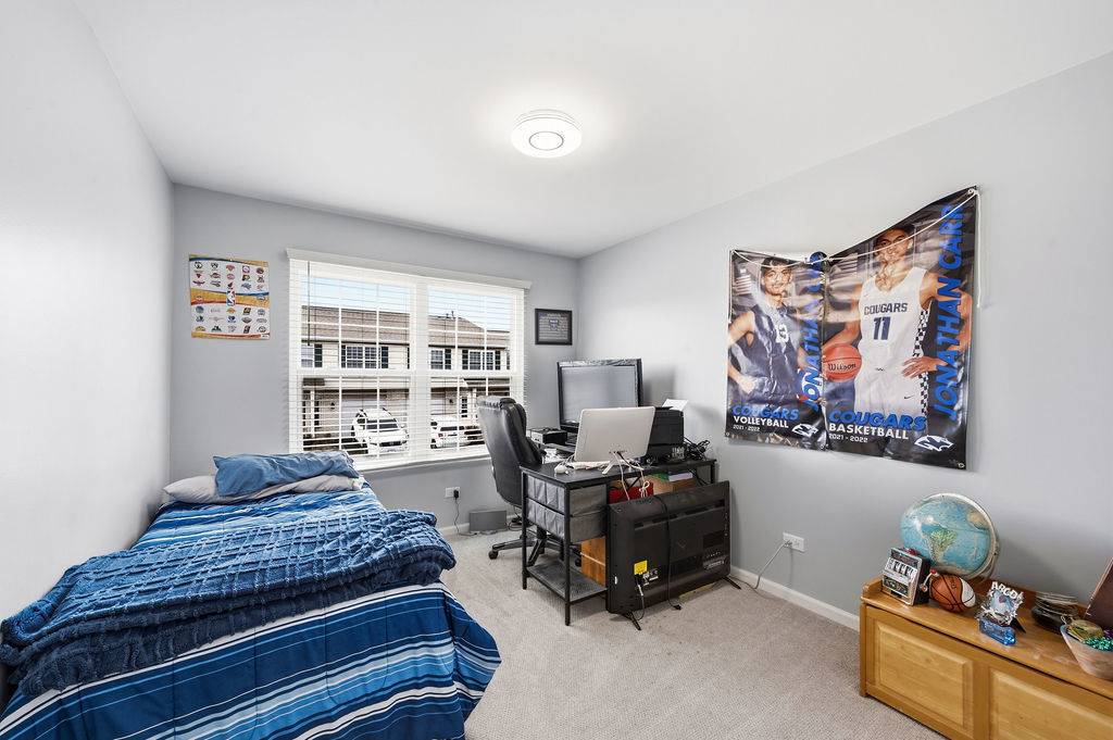 1424 Root Street, Crest Hill, IL 60403