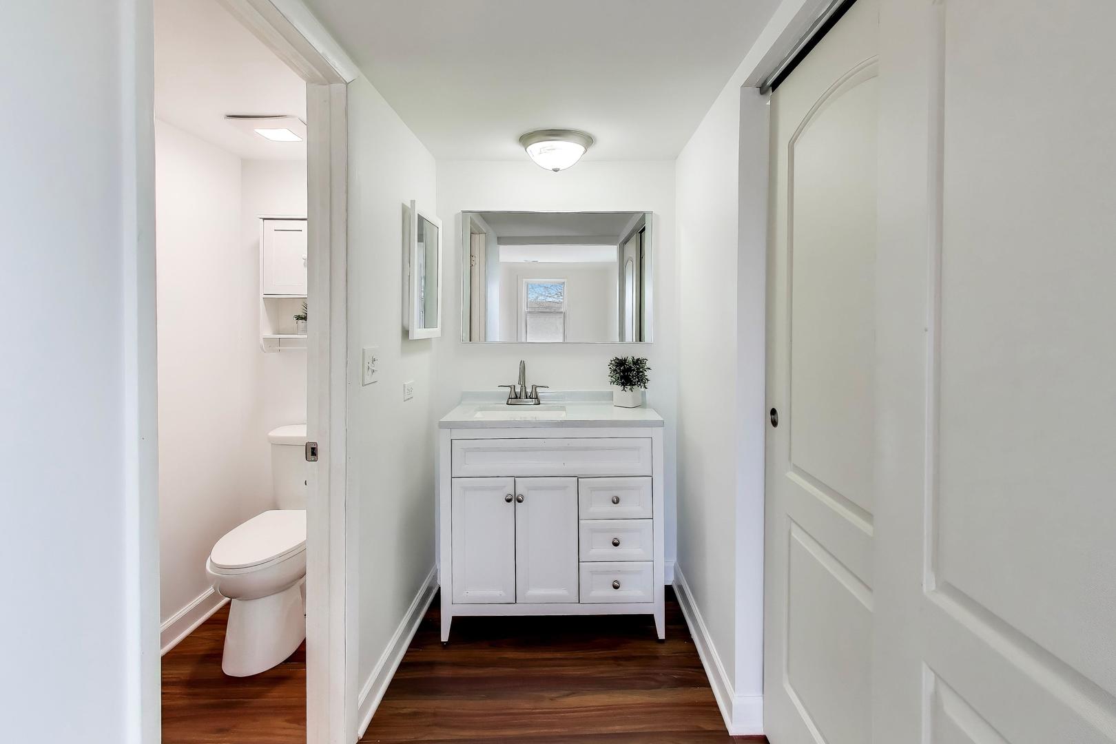 1760 Bristol Walk #F, Hoffman Estates, IL 60169