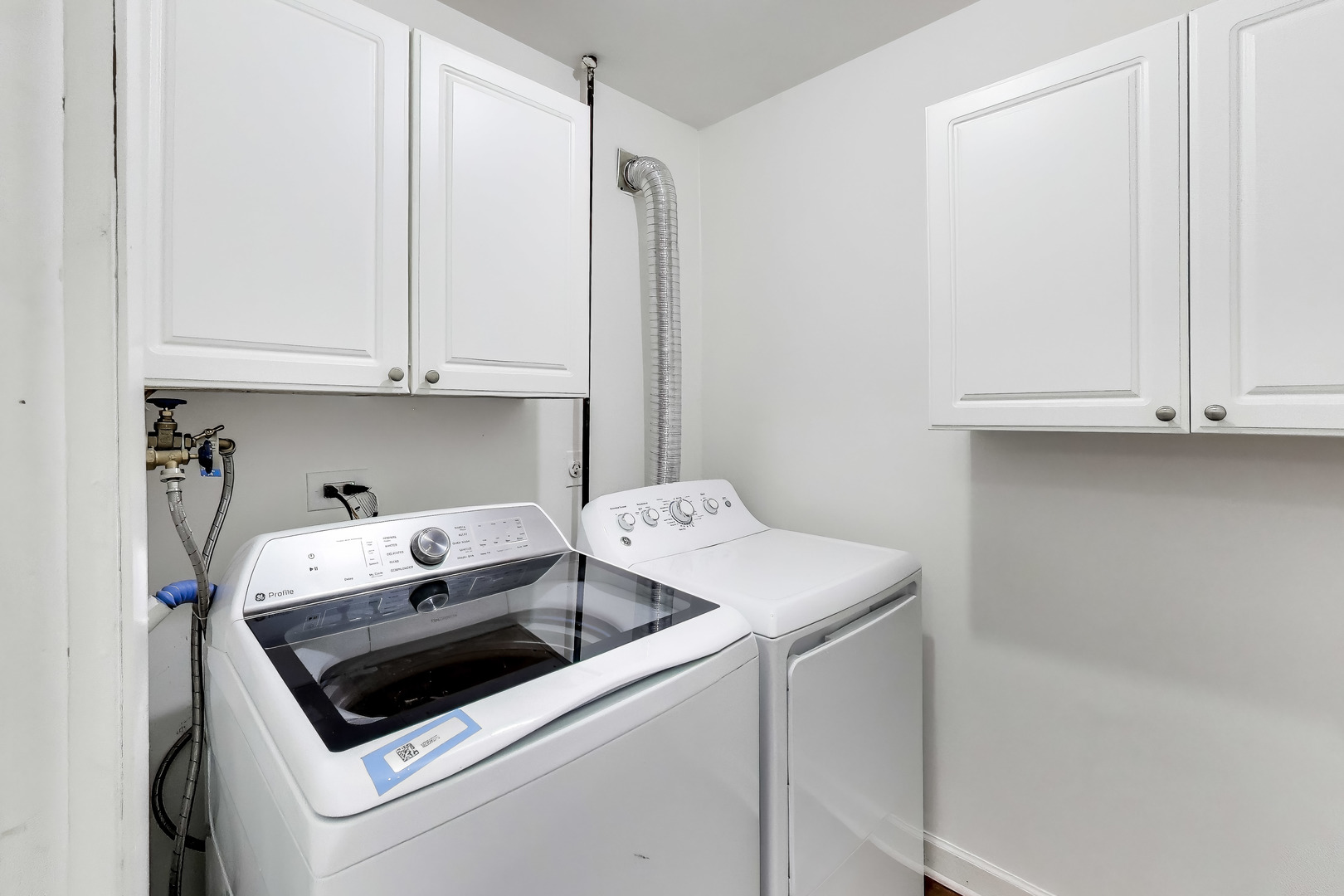 1760 Bristol Walk #F, Hoffman Estates, IL 60169