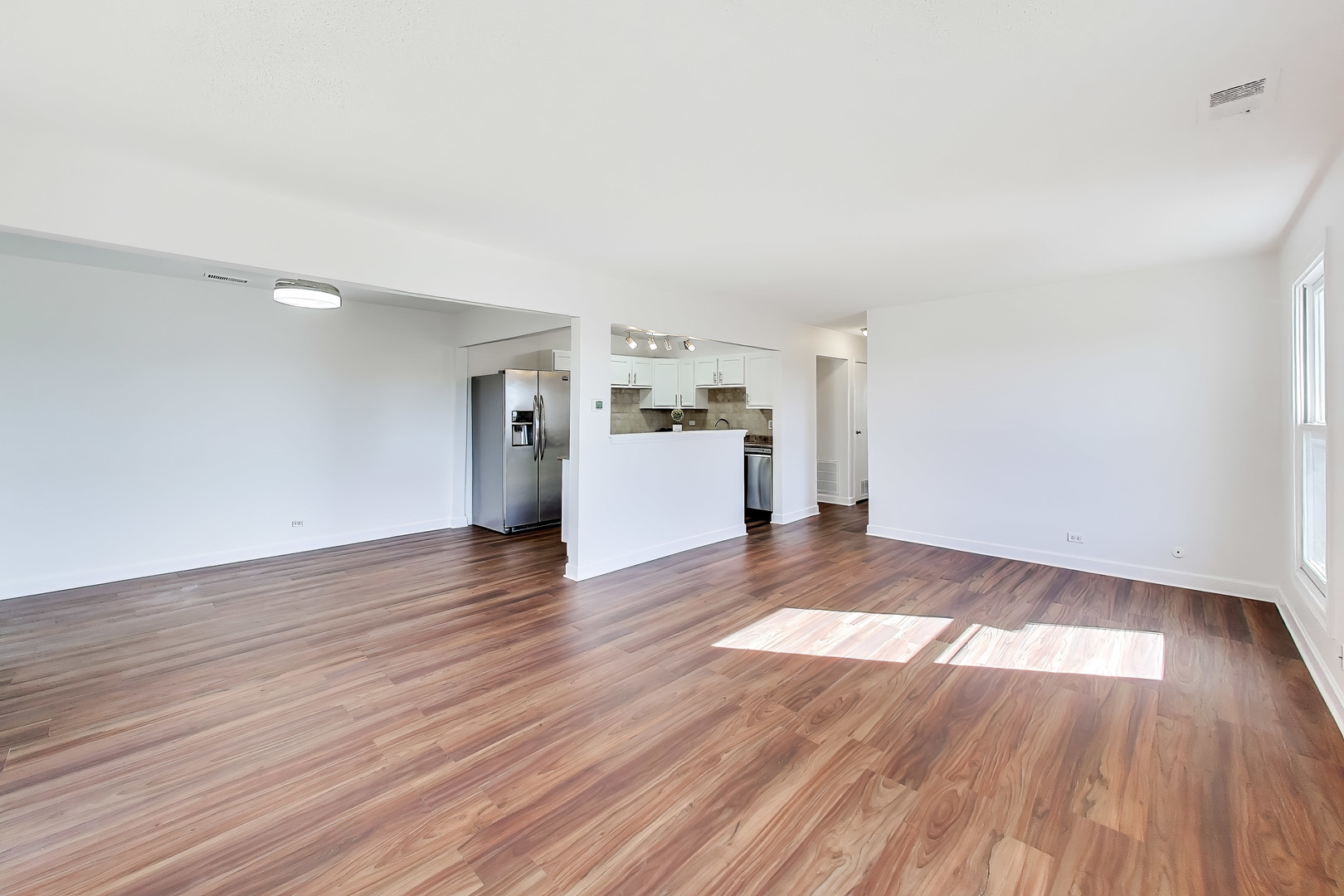 1760 Bristol Walk #F, Hoffman Estates, IL 60169