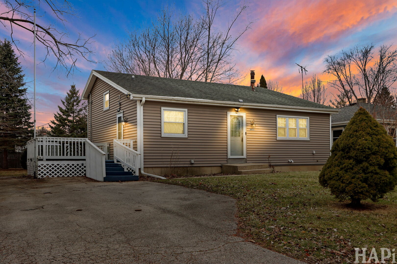 38132 N Manor Avenue, Beach Park, IL 60087