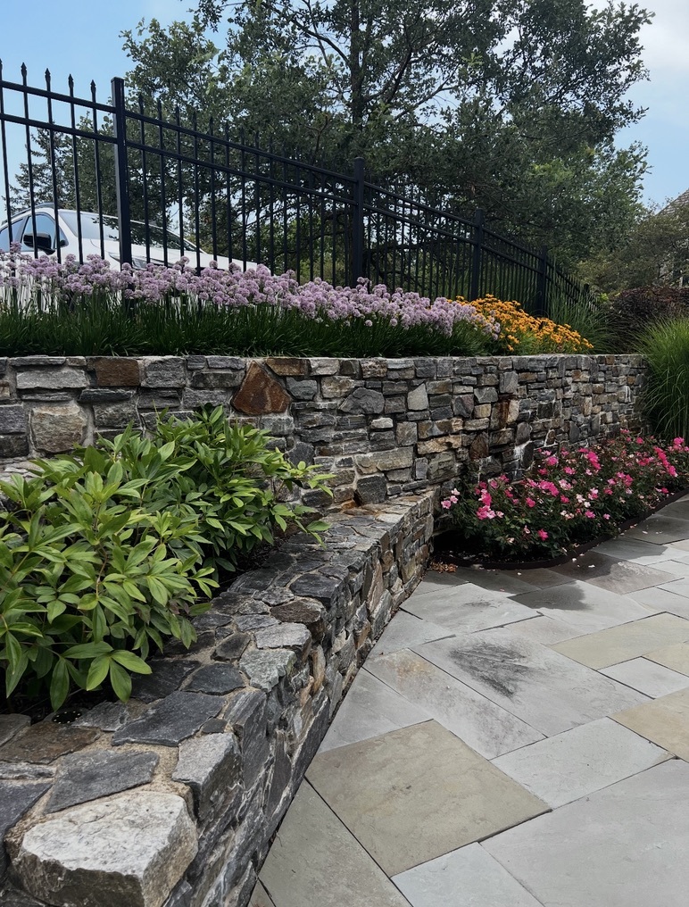 5443 Belmont Court, Libertyville, IL 60048