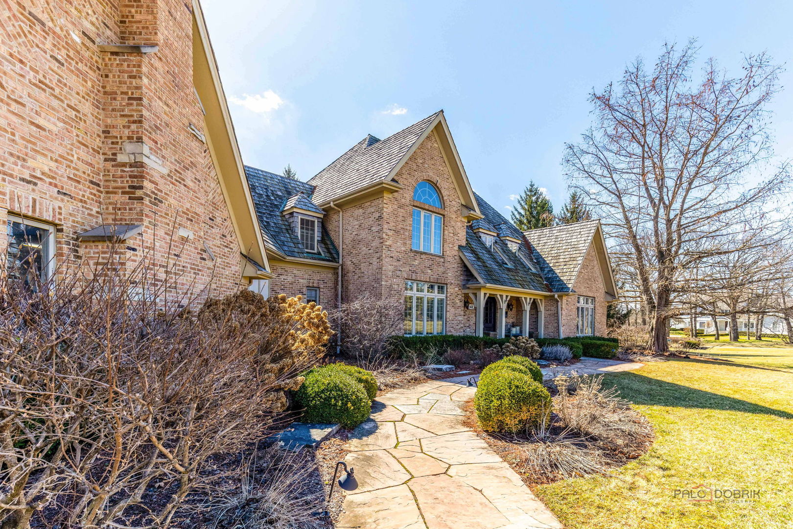 5443 Belmont Court, Libertyville, IL 60048