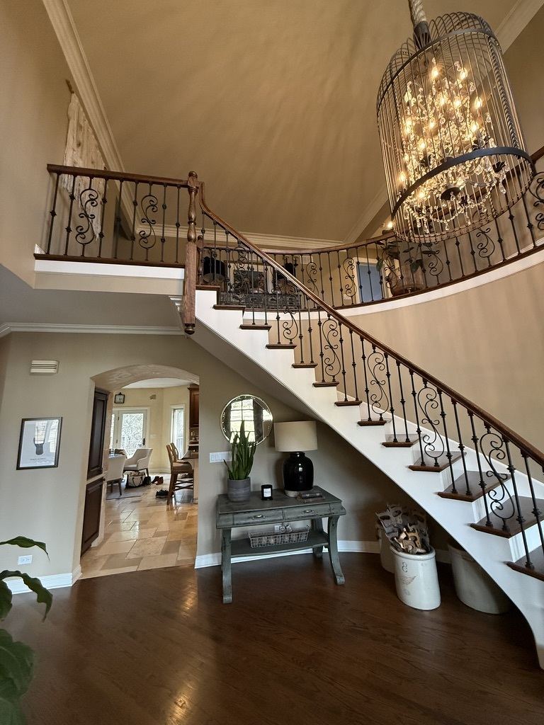 5443 Belmont Court, Libertyville, IL 60048