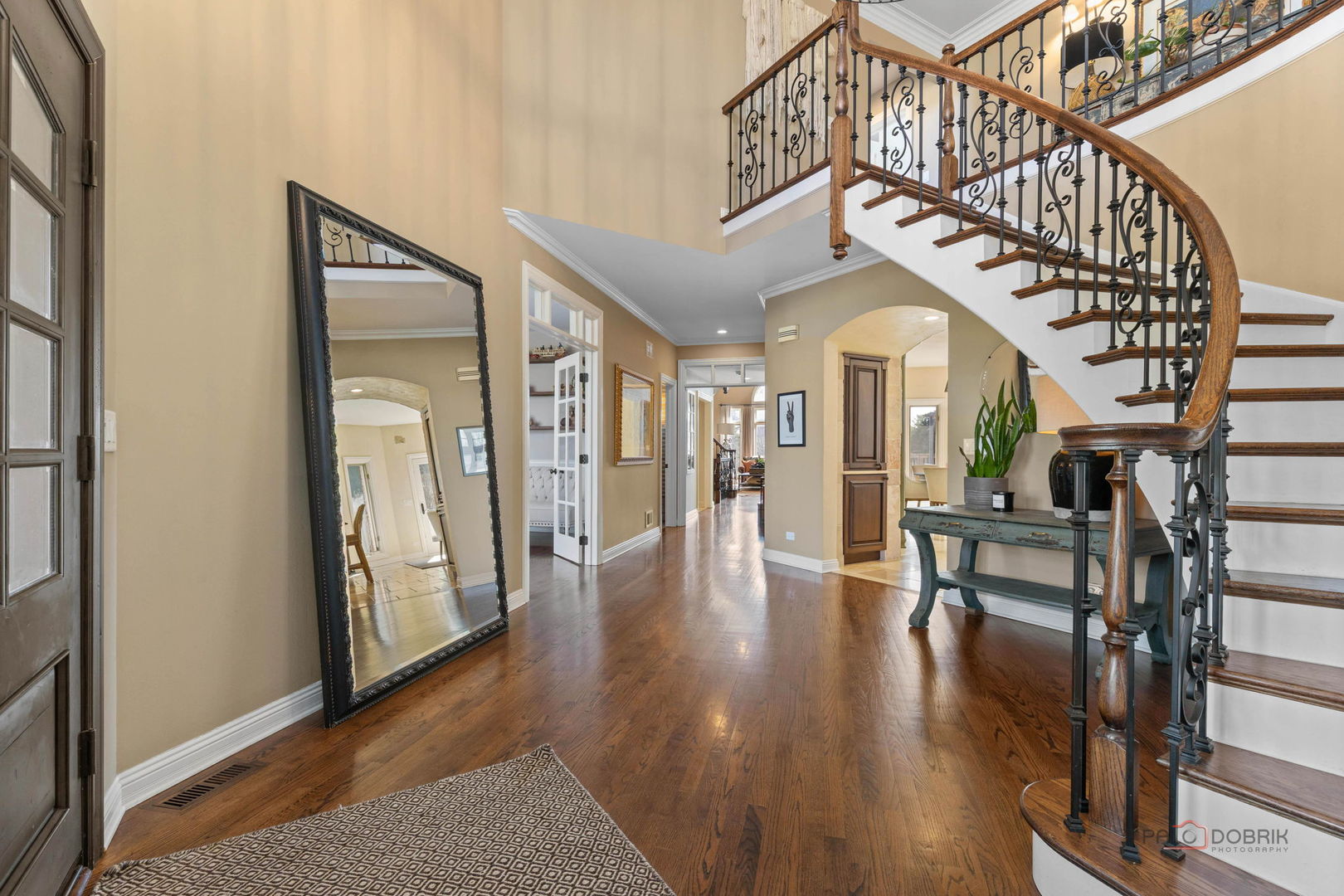 5443 Belmont Court, Libertyville, IL 60048