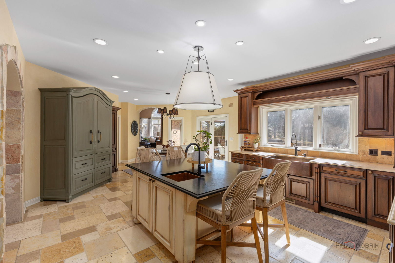 5443 Belmont Court, Libertyville, IL 60048