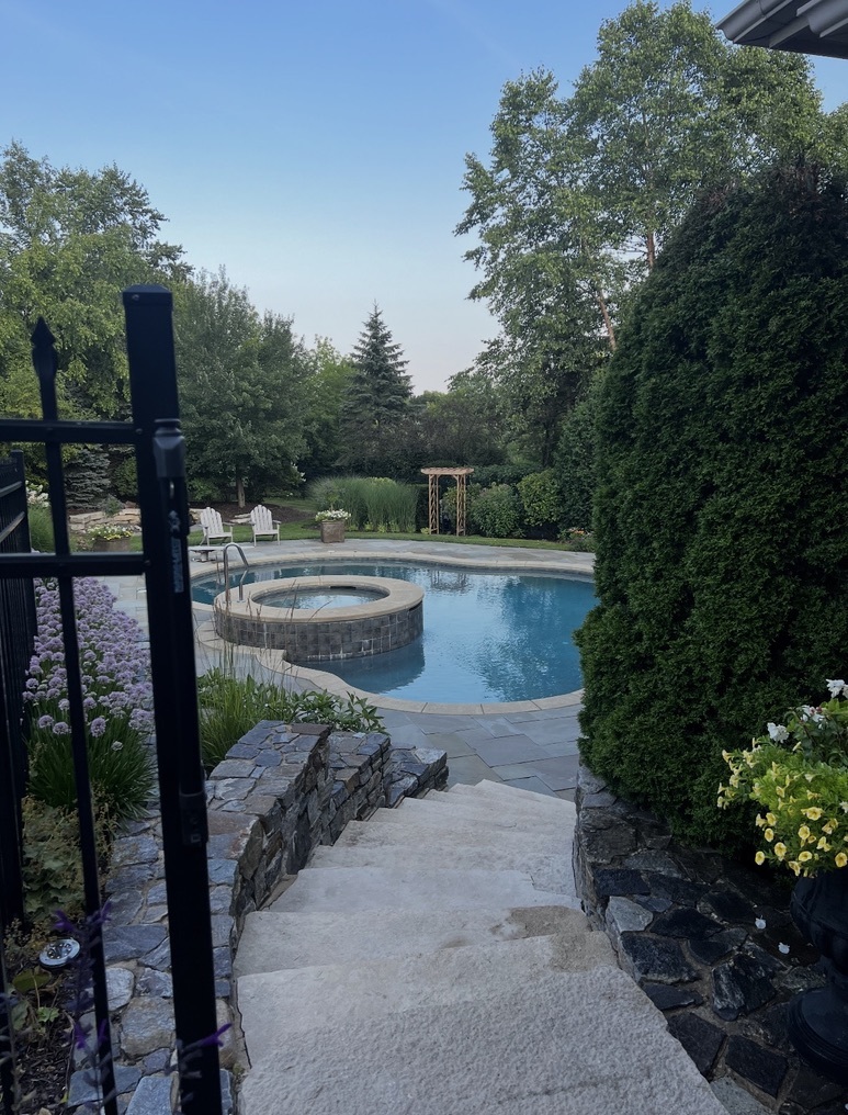 5443 Belmont Court, Libertyville, IL 60048