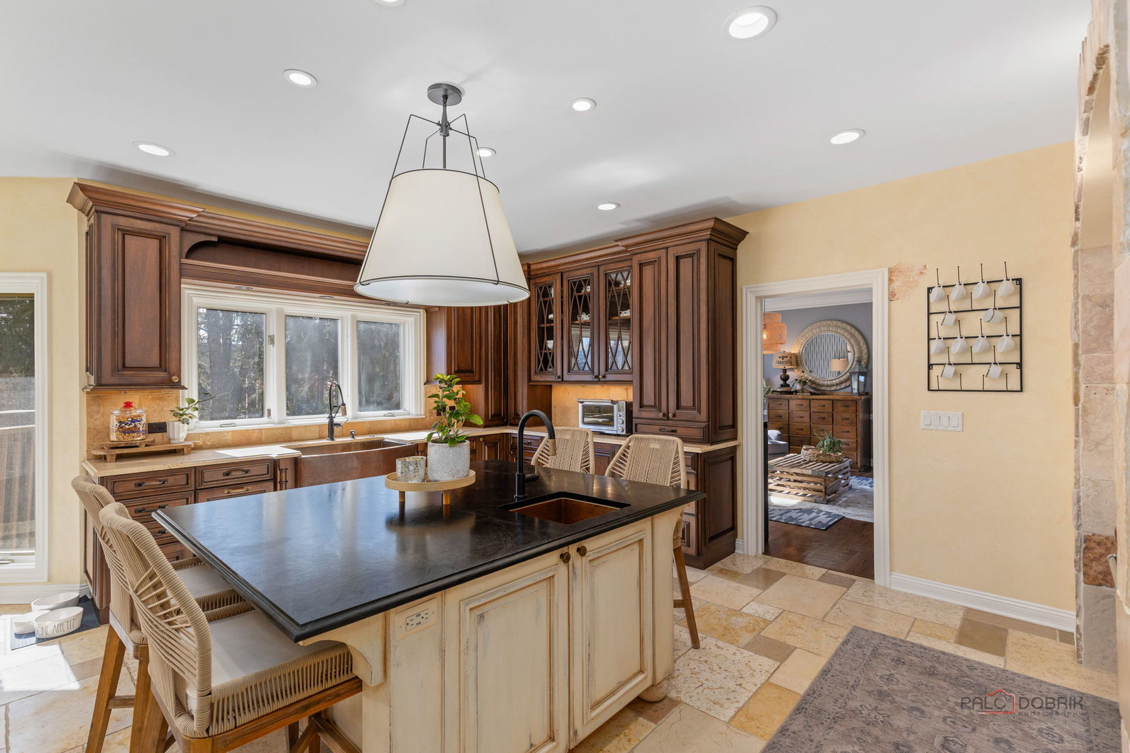 5443 Belmont Court, Libertyville, IL 60048