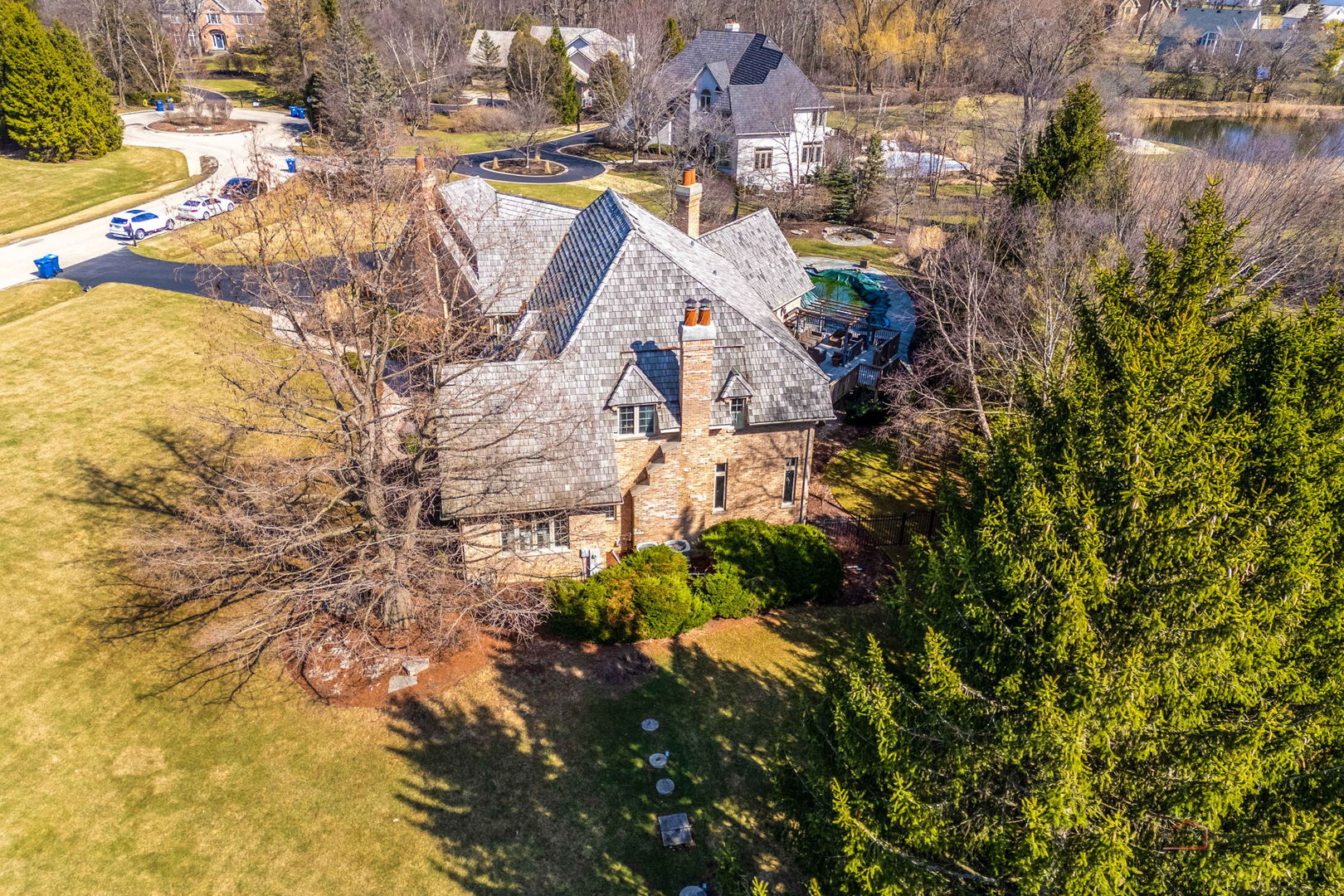 5443 Belmont Court, Libertyville, IL 60048