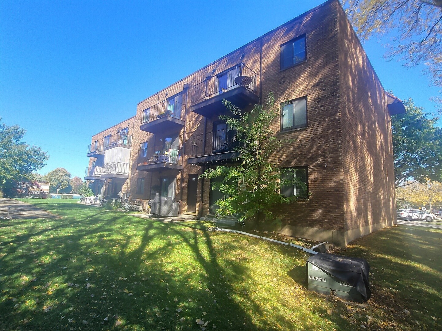 224 E Rimini Court, Palatine, IL 60067