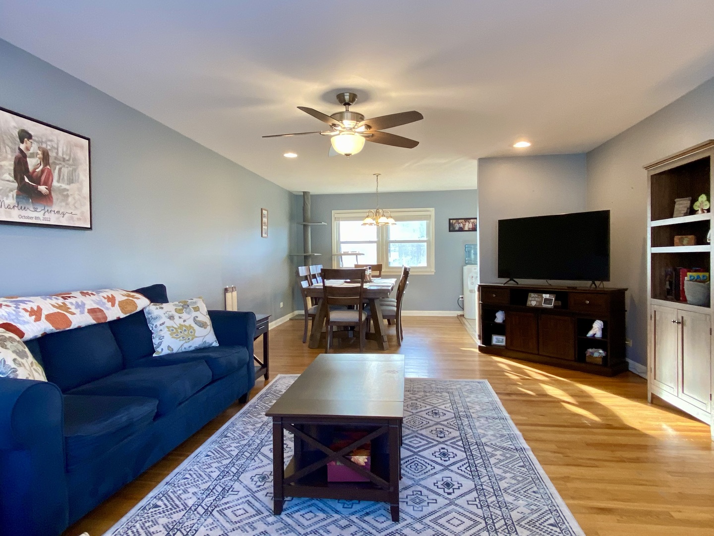 1414 N Indigo Drive, Mount Prospect, IL 60056