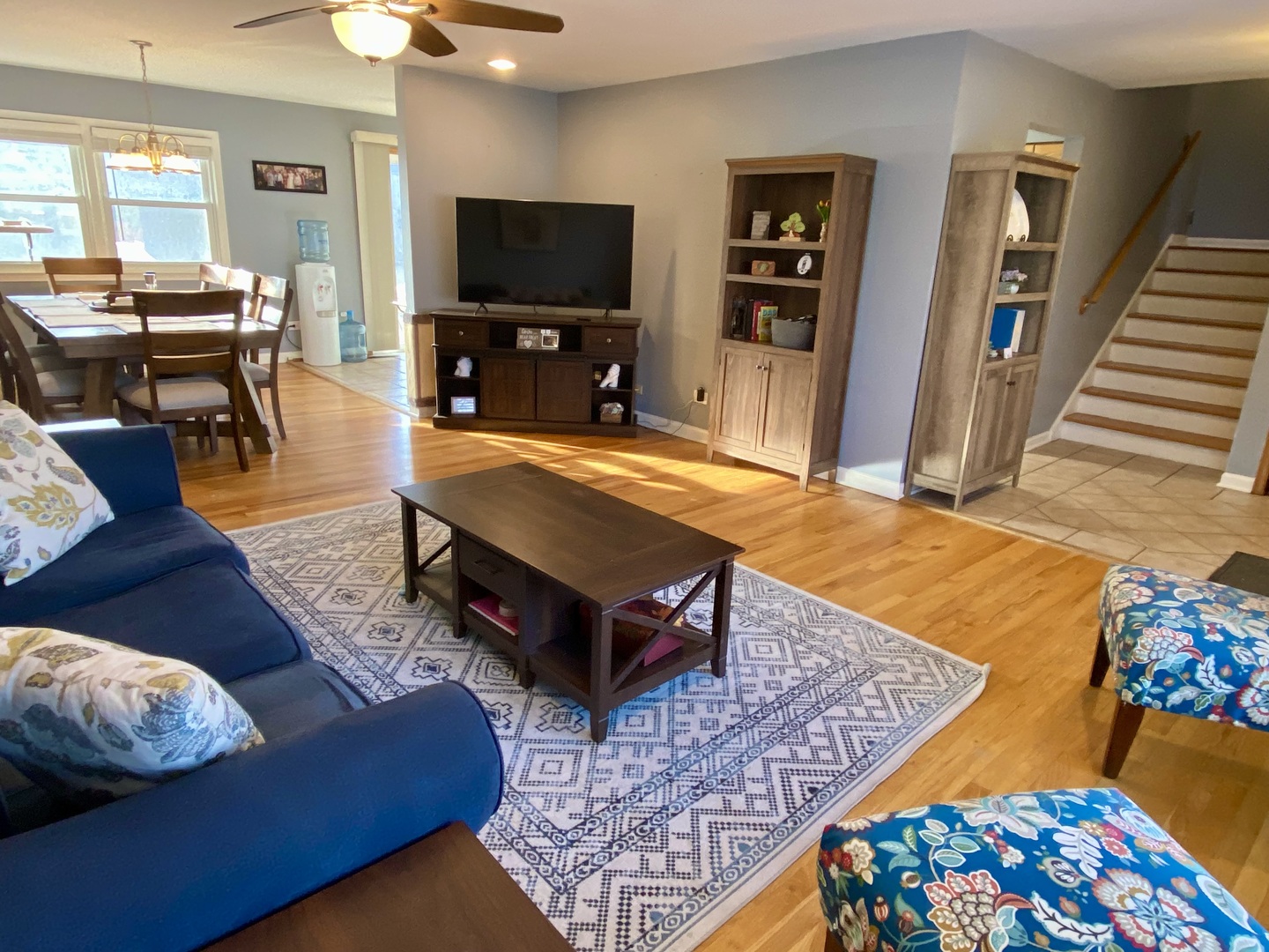 1414 N Indigo Drive, Mount Prospect, IL 60056