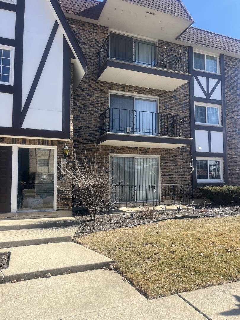 11035 S KEATING Avenue #2ne, Oak Lawn, IL 60453