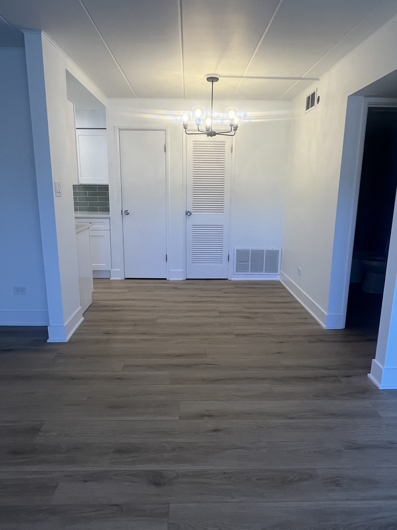 11035 S KEATING Avenue #2ne, Oak Lawn, IL 60453