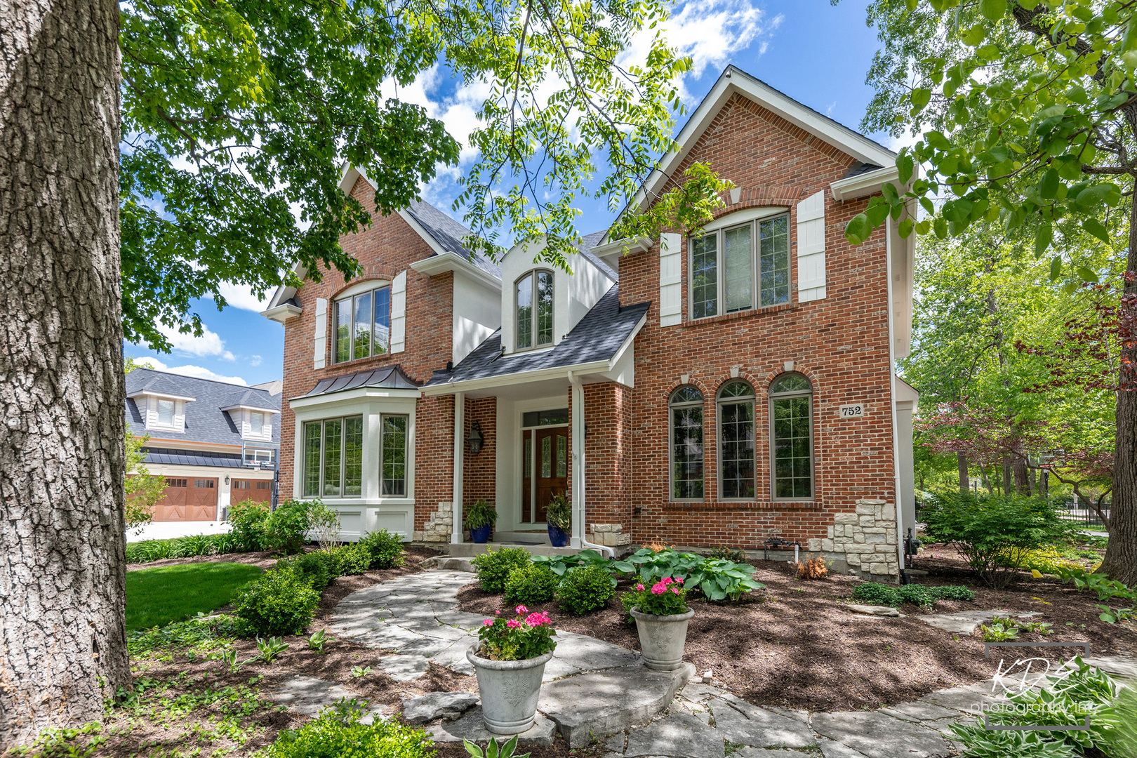 752 S Julian Street, Naperville, IL 60540
