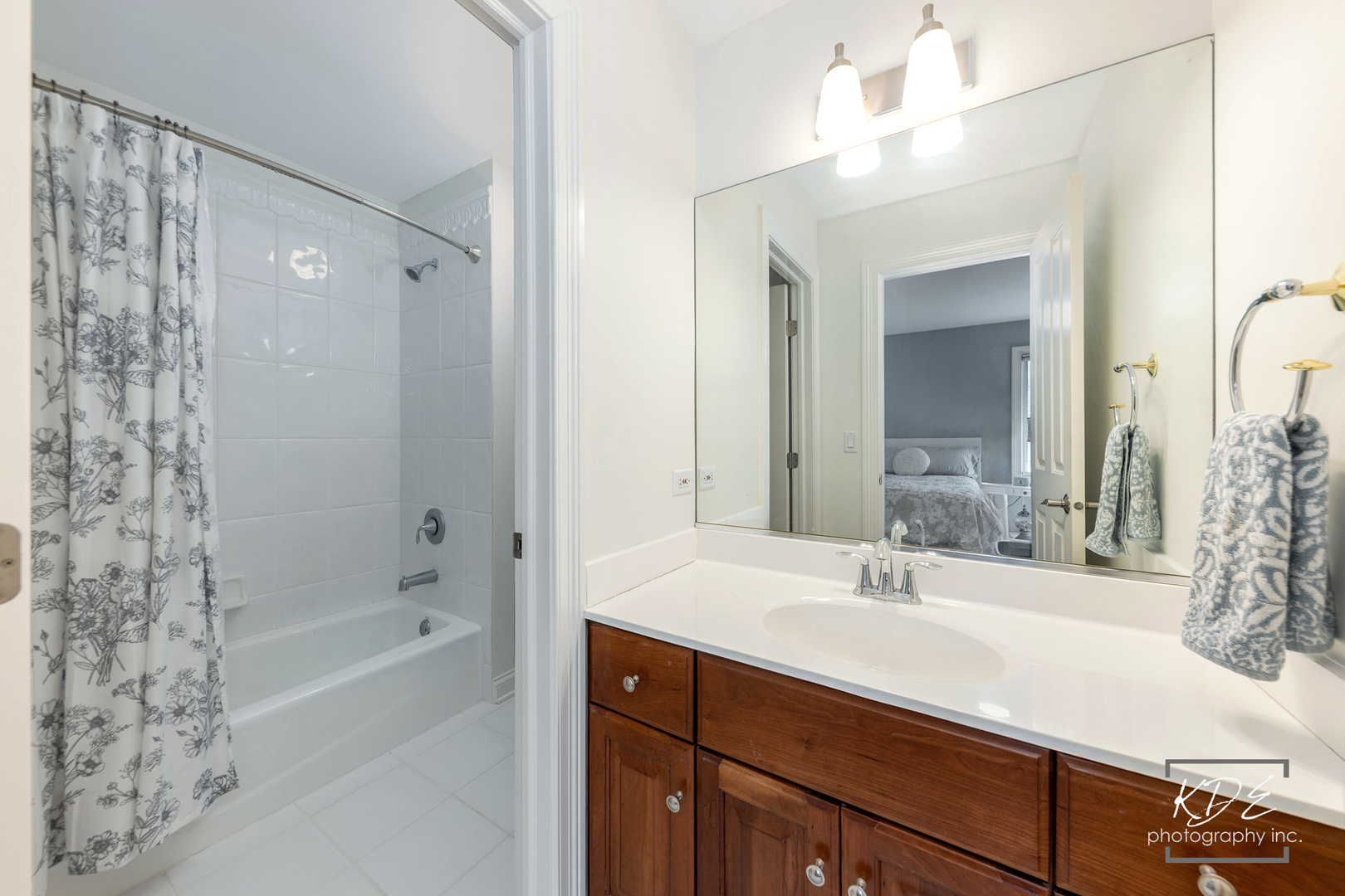 752 S Julian Street, Naperville, IL 60540