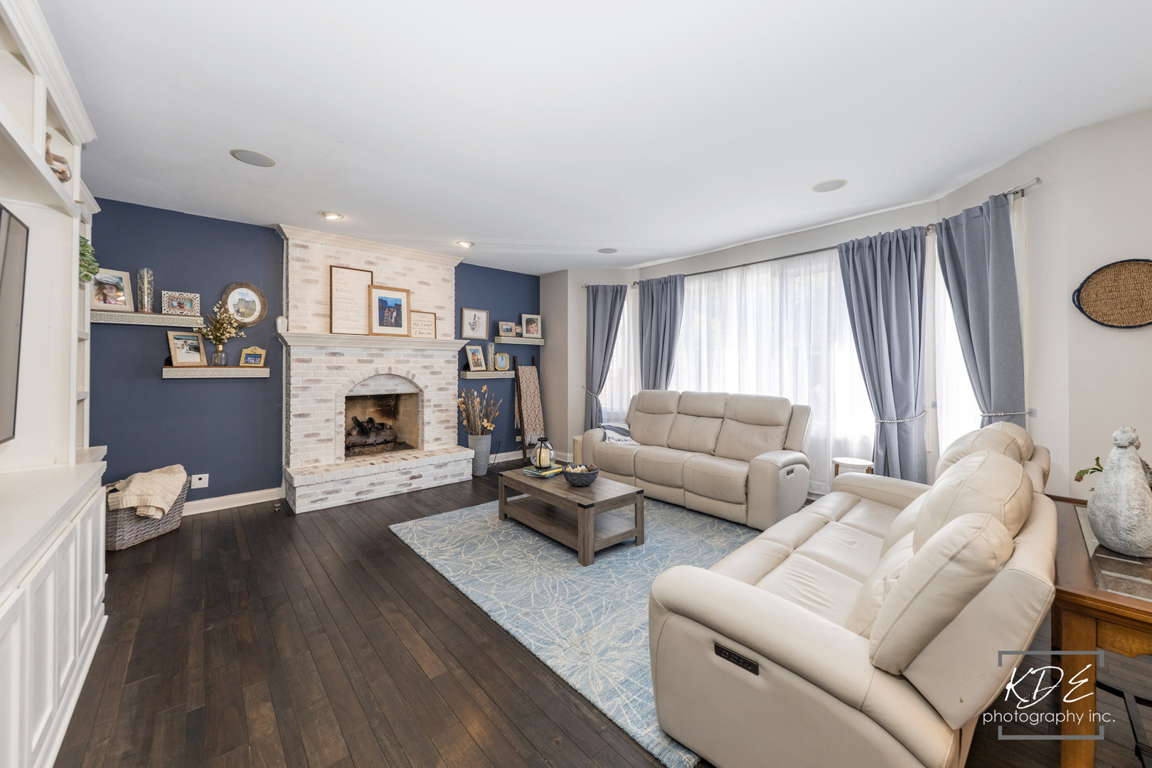 752 S Julian Street, Naperville, IL 60540