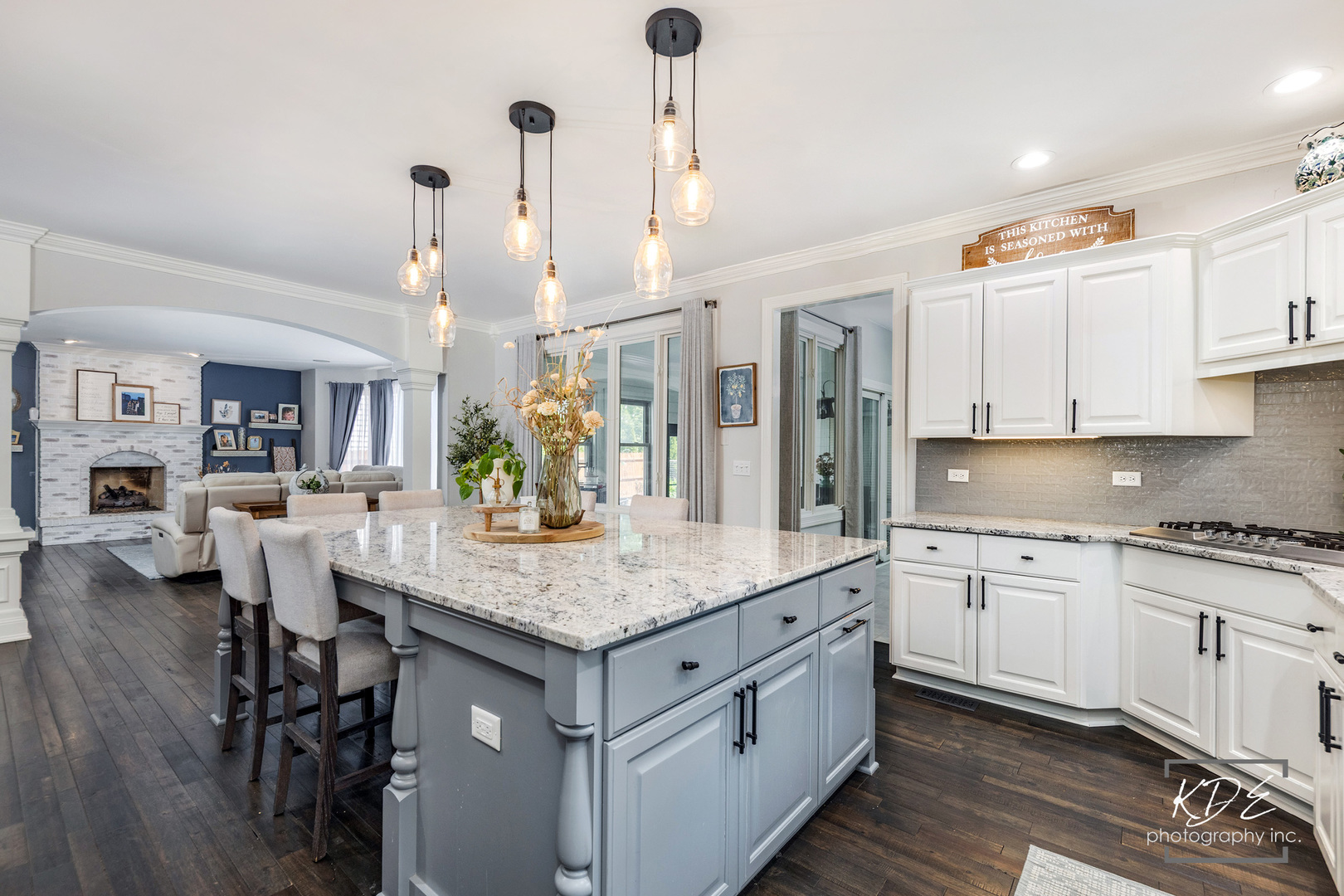 752 S Julian Street, Naperville, IL 60540