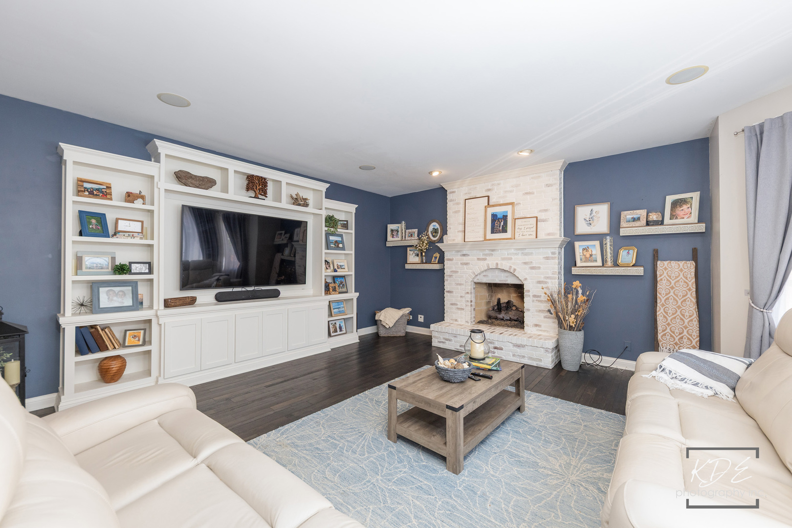 752 S Julian Street, Naperville, IL 60540