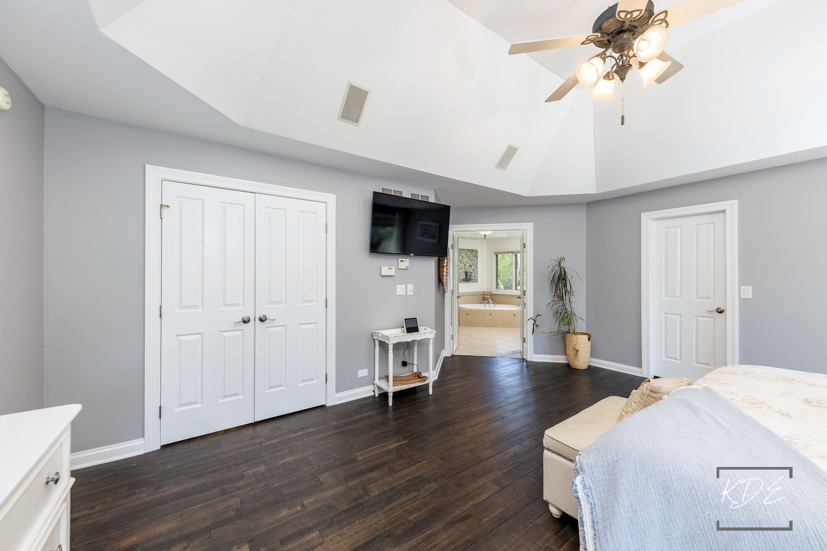752 S Julian Street, Naperville, IL 60540