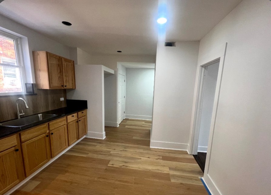 7220 S East End Avenue, Chicago, IL 60649