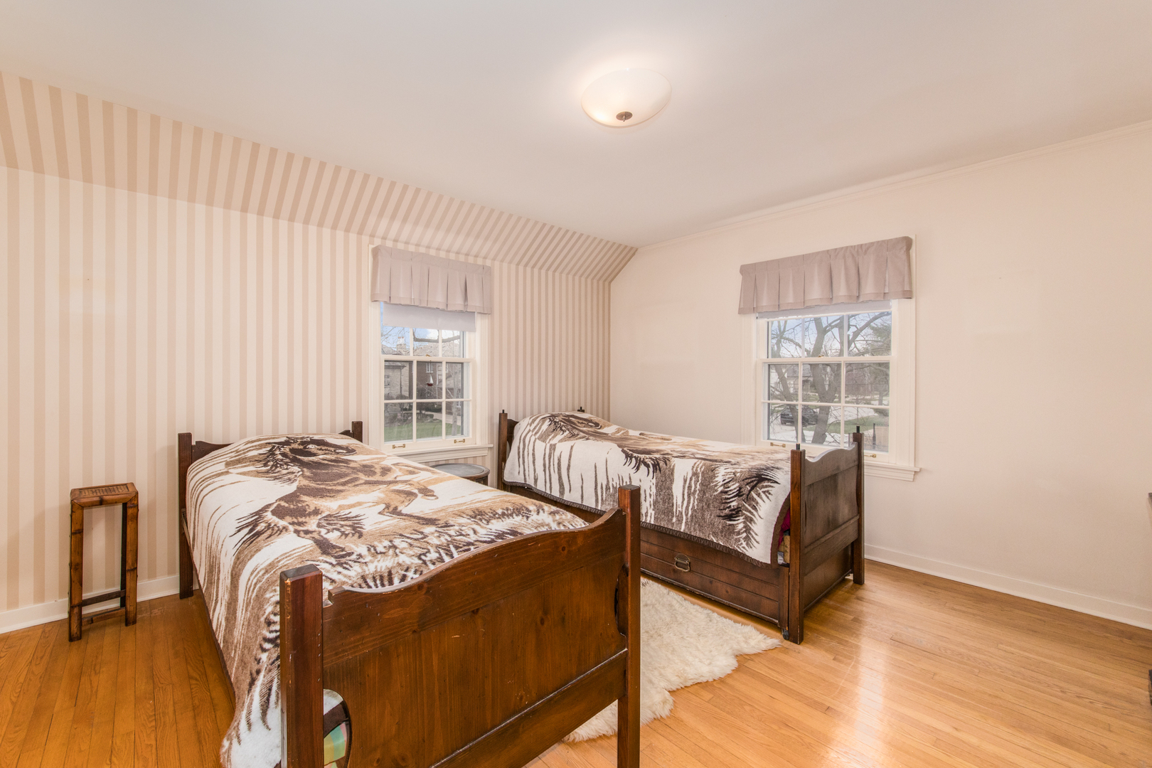 829 Hastings Street, Park Ridge, IL 60068