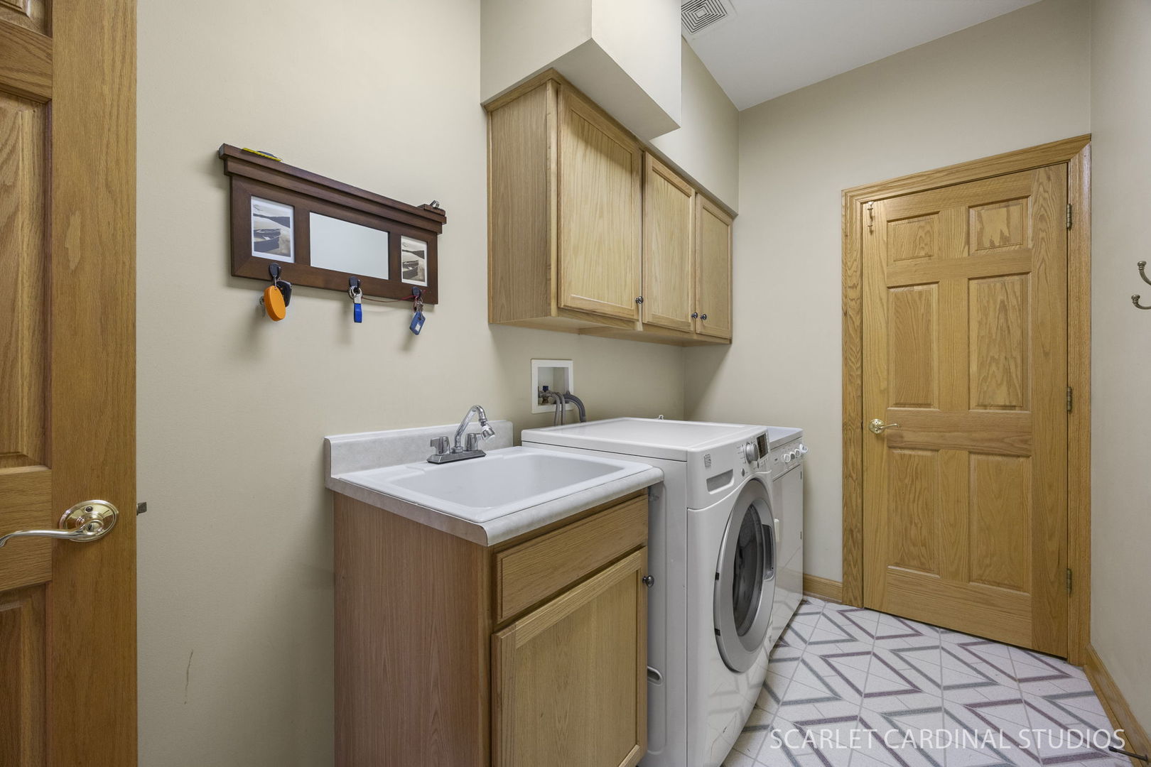 708 Stonehill Court, Sugar Grove, IL 60554