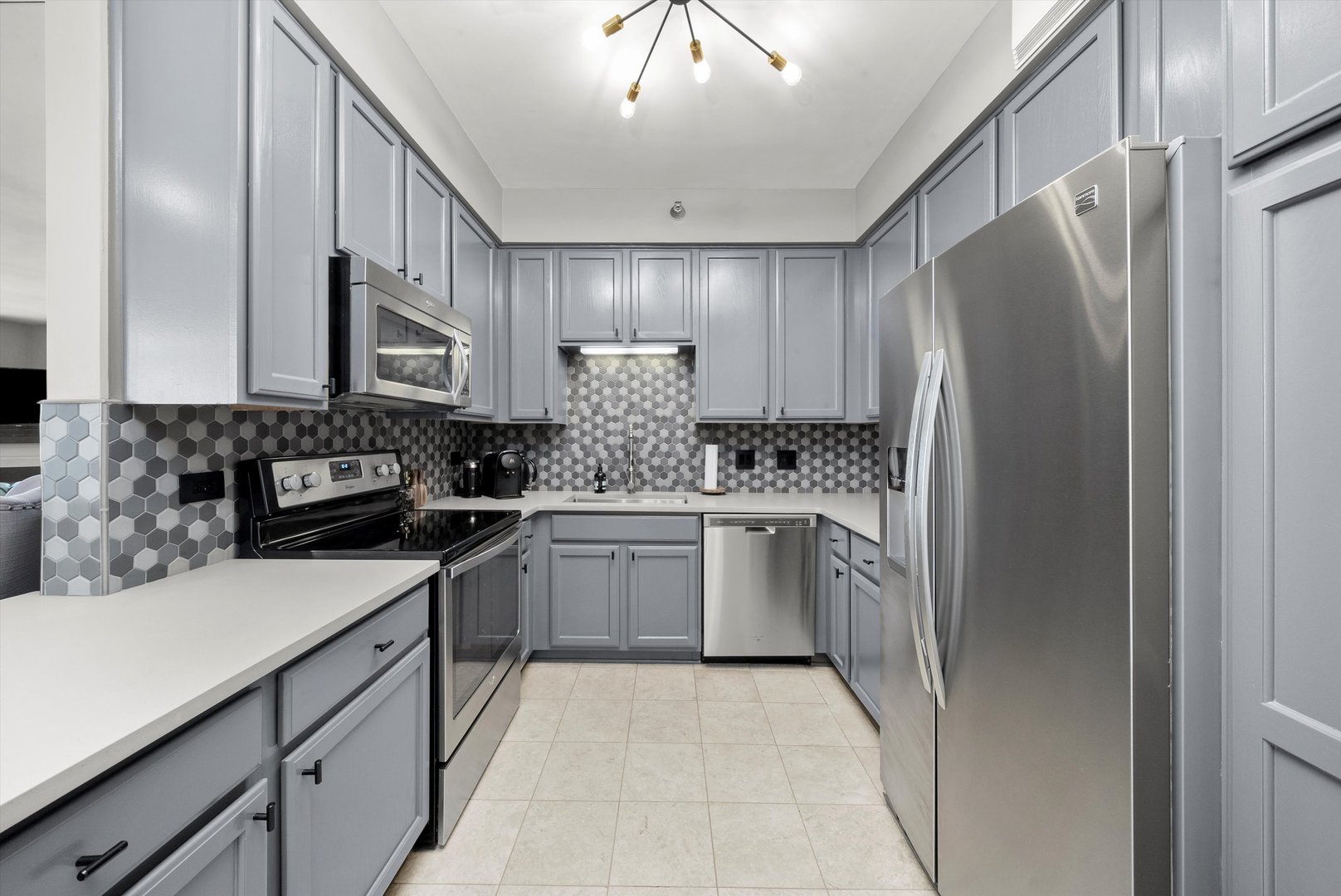 435 W Erie Street #1708, Chicago, IL 60610