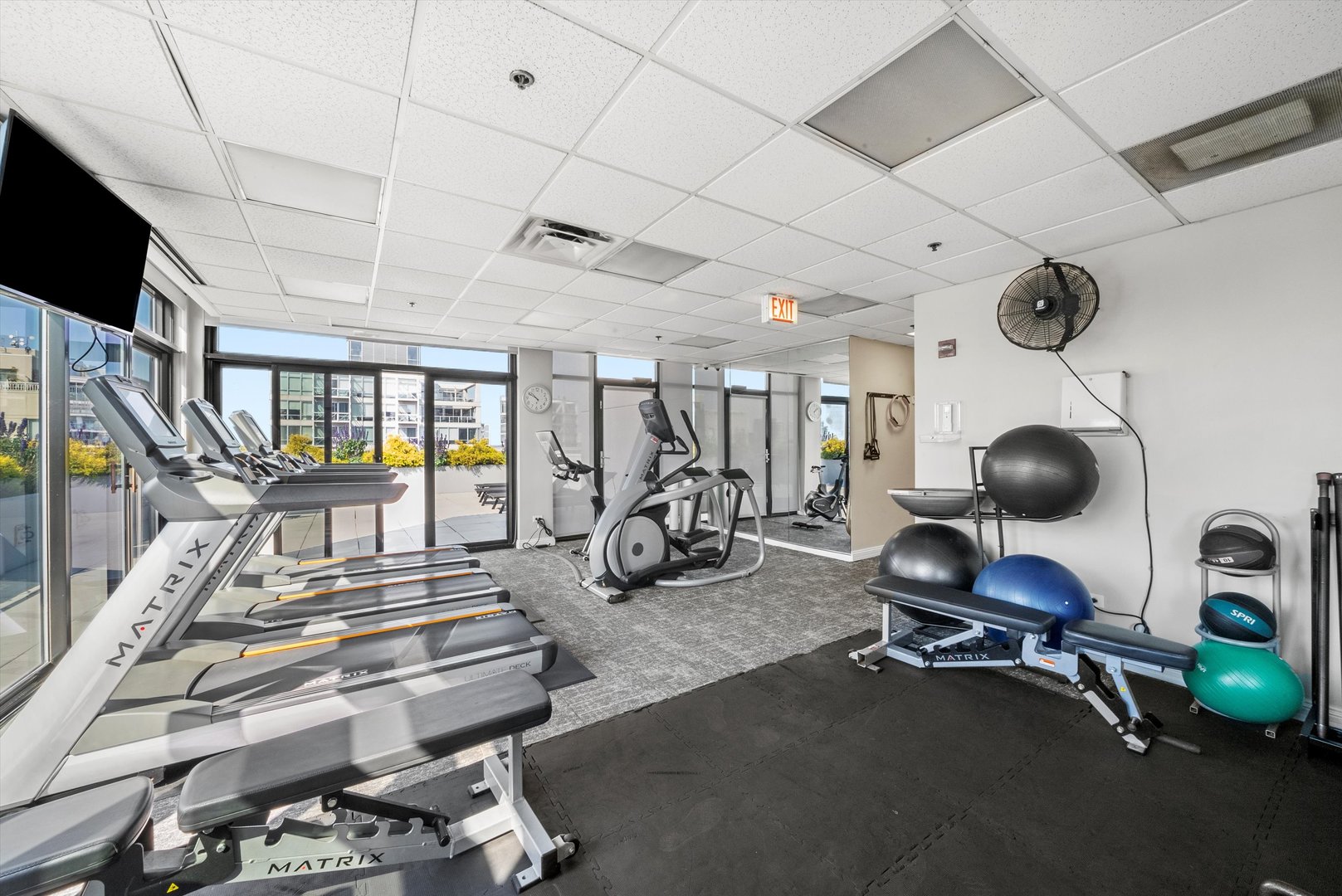 435 W Erie Street #1708, Chicago, IL 60610