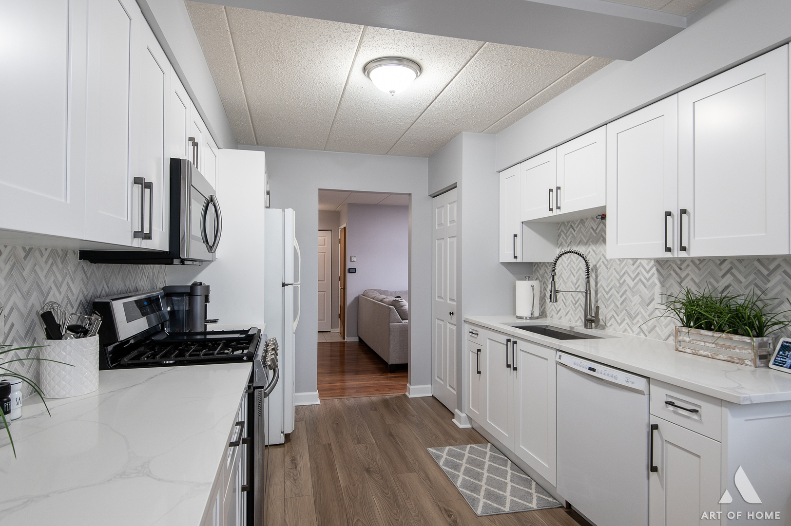 11110 E Cove Circle #2A, Palos Hills, IL 60465