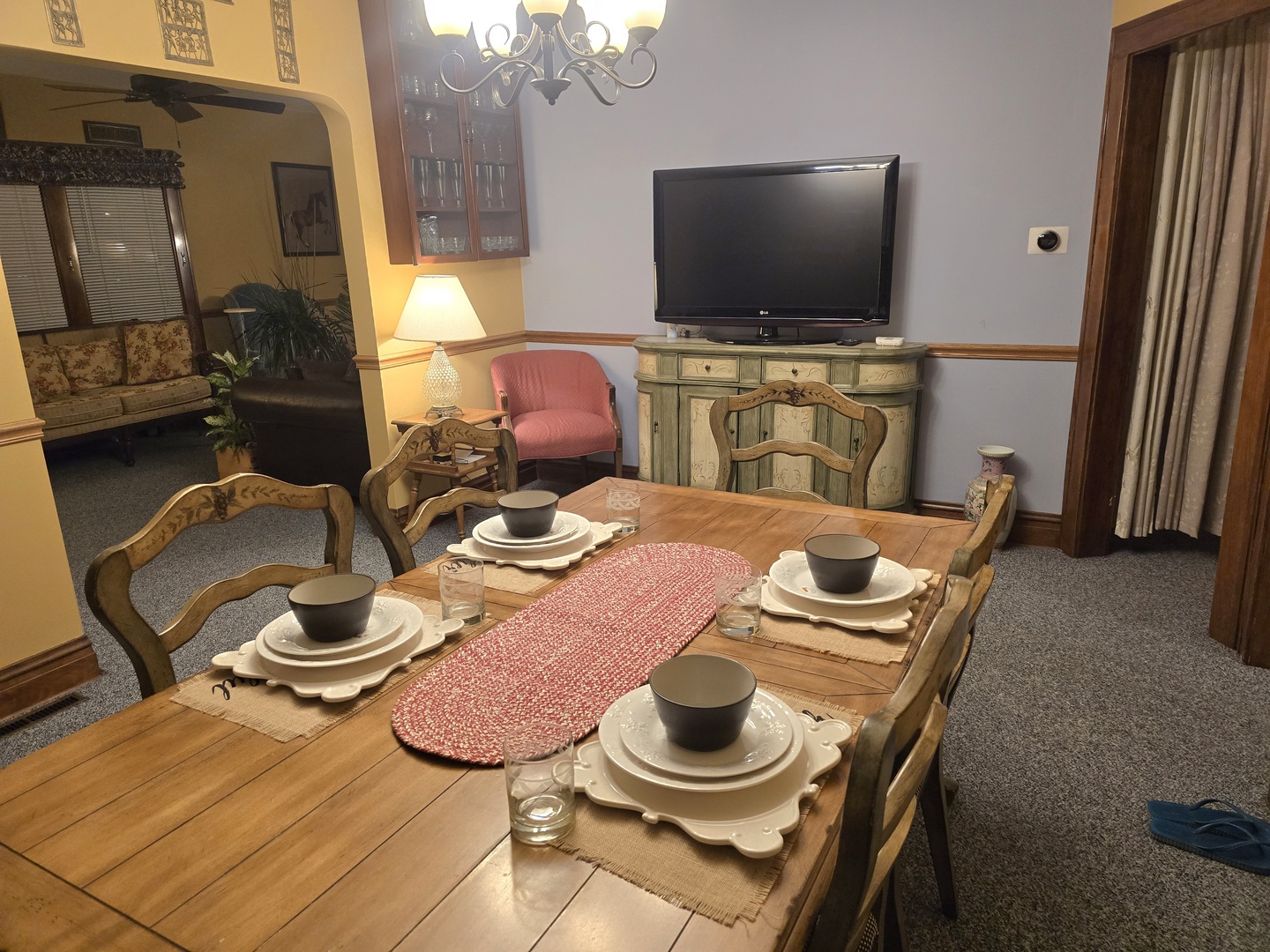 437 S Craig Place, Lombard, IL 60148