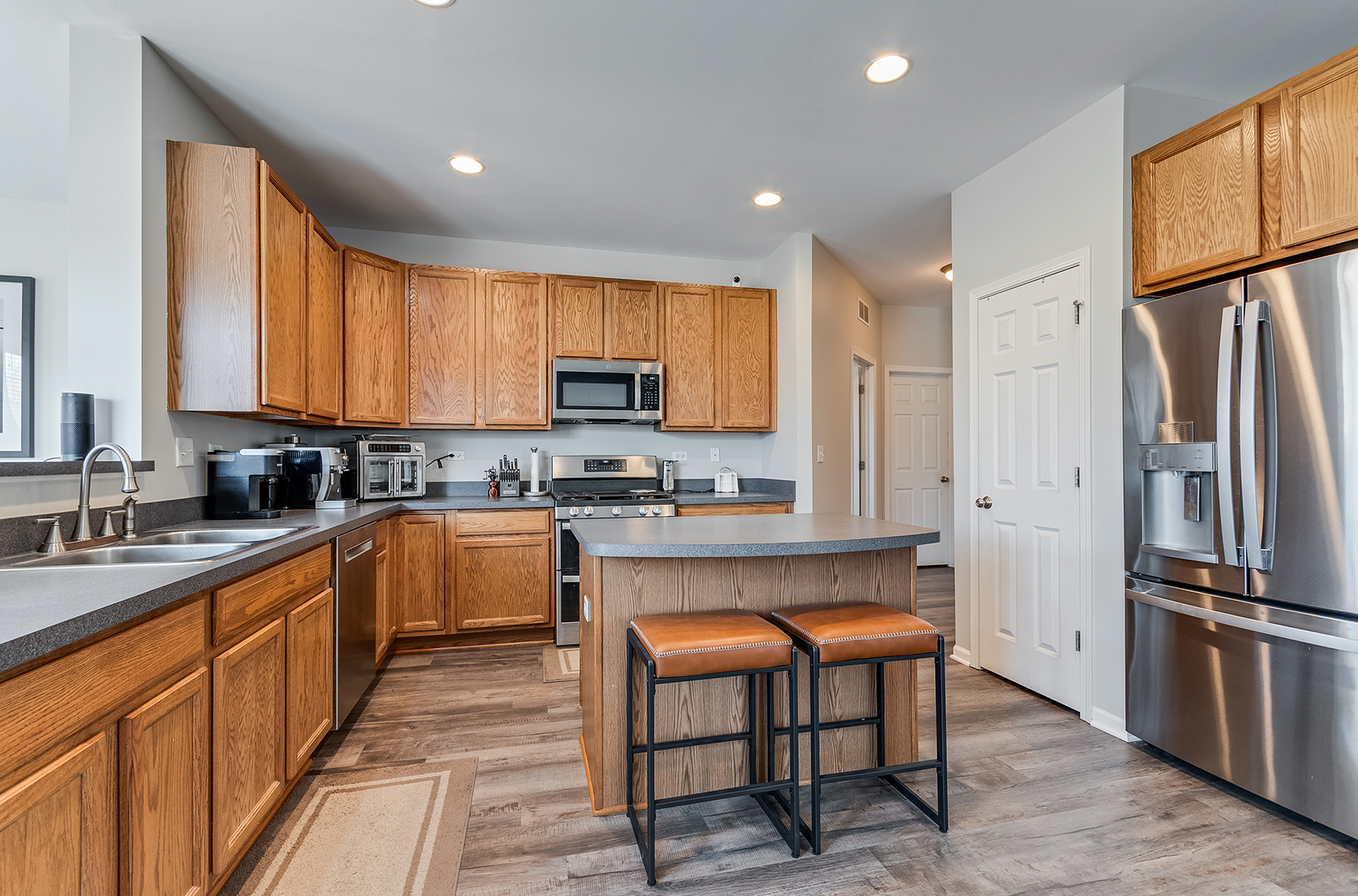 2185 Fescue Drive, Aurora, IL 60504