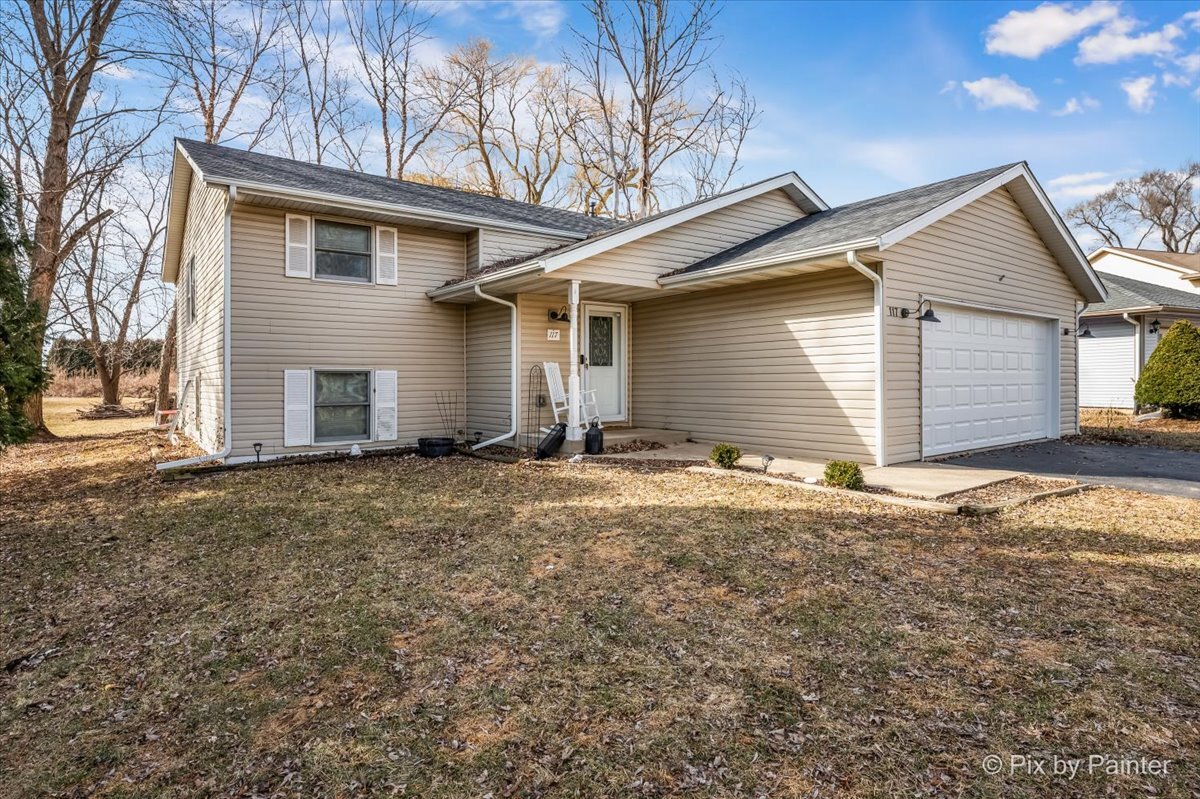 117 SW BENEDICT Drive, Poplar Grove, IL 61065