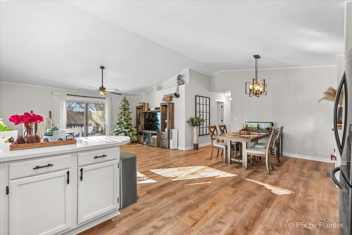 117 SW BENEDICT Drive, Poplar Grove, IL 61065